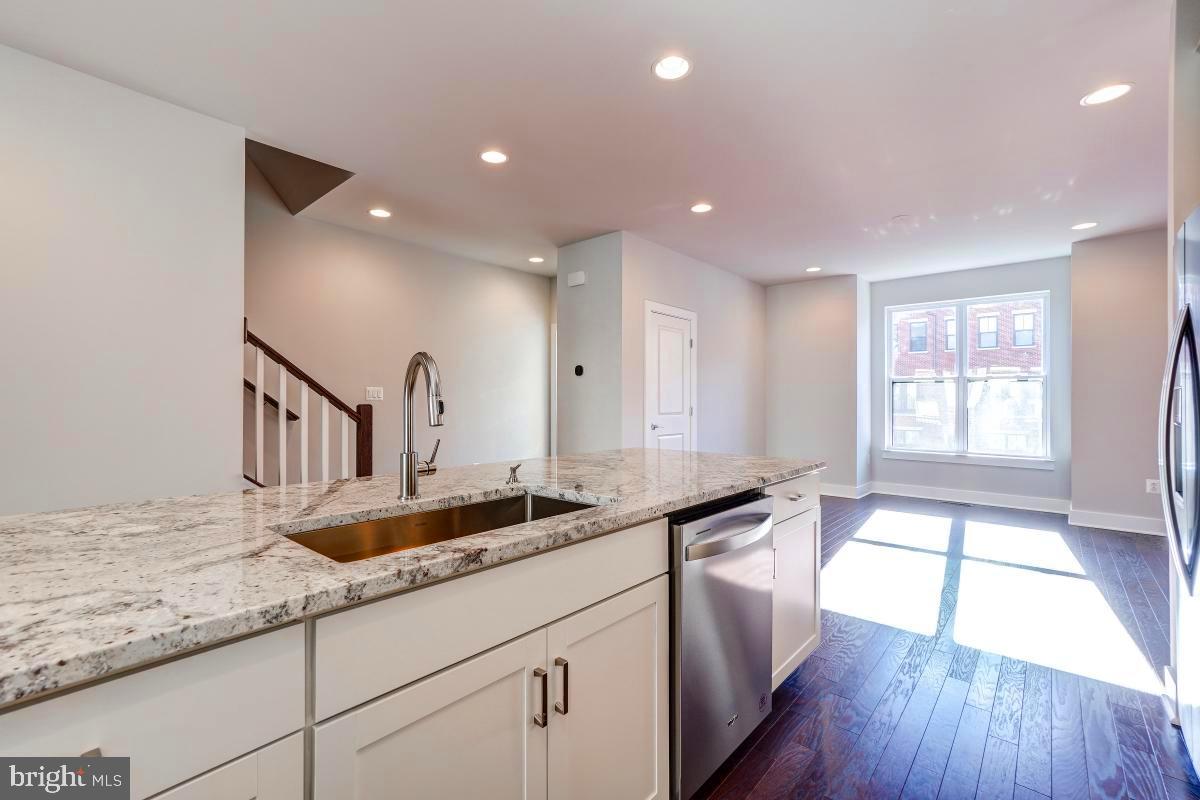 22954 SULLIVANS COVE SQ, BRAMBLETON, Virginia 20148, 3 Bedrooms Bedrooms, ,3 BathroomsBathrooms,Residential,For sale,22954 SULLIVANS COVE SQ,VALO2109042 MLS # VALO2109042