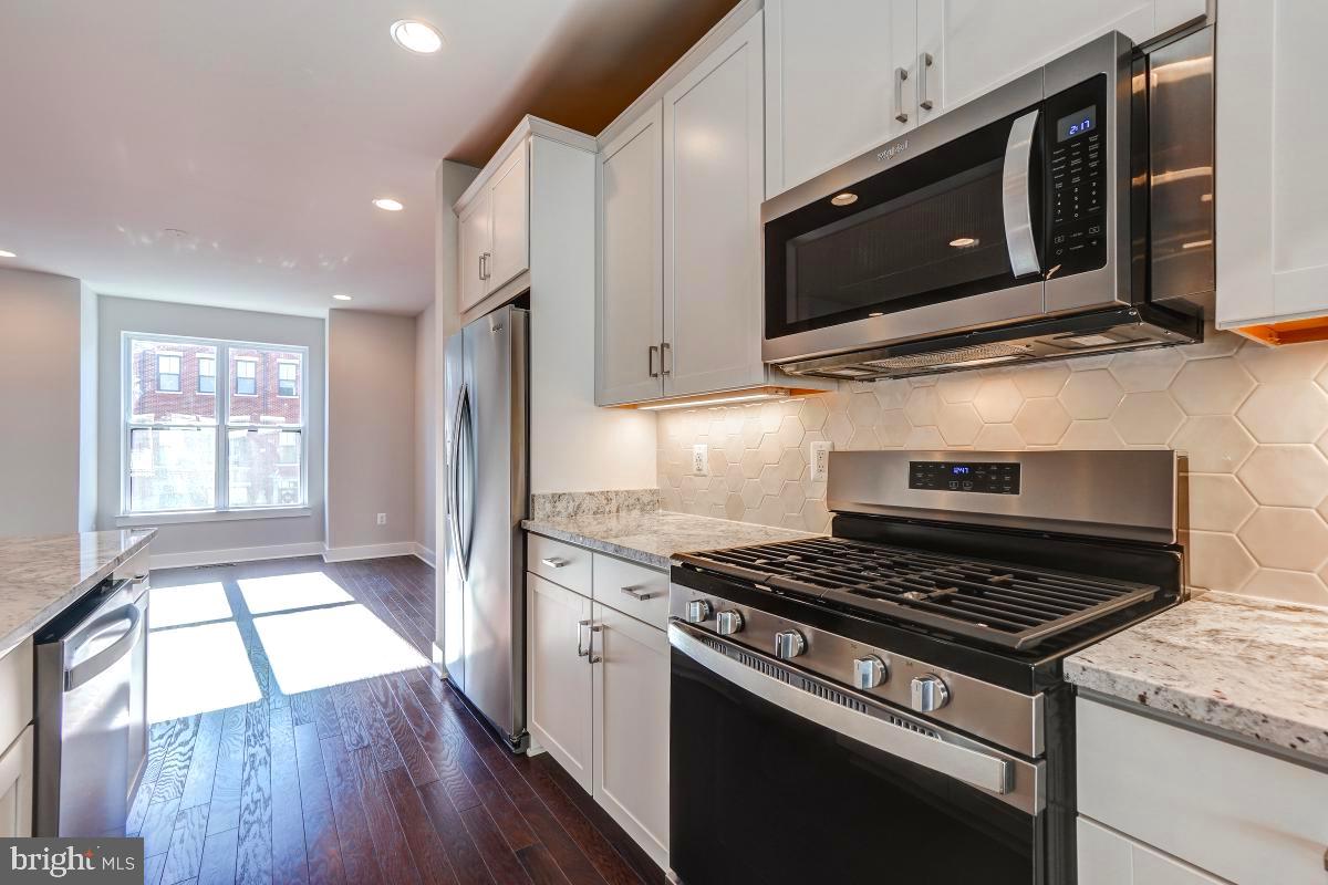 22954 SULLIVANS COVE SQ, BRAMBLETON, Virginia 20148, 3 Bedrooms Bedrooms, ,3 BathroomsBathrooms,Residential,For sale,22954 SULLIVANS COVE SQ,VALO2109042 MLS # VALO2109042