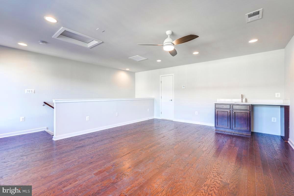 22954 SULLIVANS COVE SQ, BRAMBLETON, Virginia 20148, 3 Bedrooms Bedrooms, ,3 BathroomsBathrooms,Residential,For sale,22954 SULLIVANS COVE SQ,VALO2109042 MLS # VALO2109042