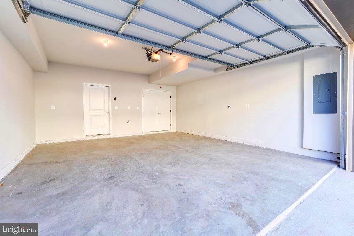 22954 SULLIVANS COVE SQ, BRAMBLETON, Virginia 20148, 3 Bedrooms Bedrooms, ,3 BathroomsBathrooms,Residential,For sale,22954 SULLIVANS COVE SQ,VALO2109042 MLS # VALO2109042
