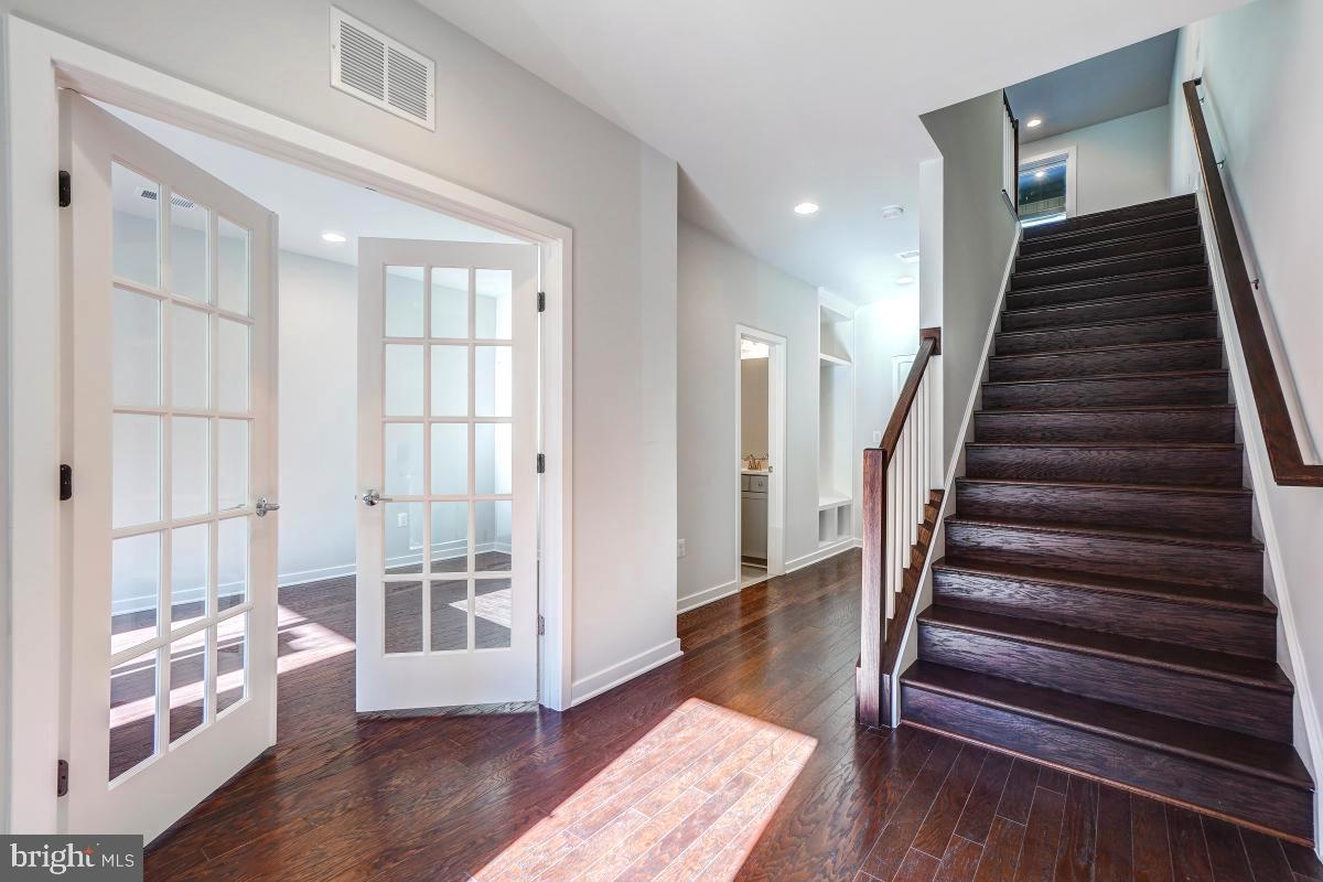 22954 SULLIVANS COVE SQ, BRAMBLETON, Virginia 20148, 3 Bedrooms Bedrooms, ,3 BathroomsBathrooms,Residential,For sale,22954 SULLIVANS COVE SQ,VALO2109042 MLS # VALO2109042