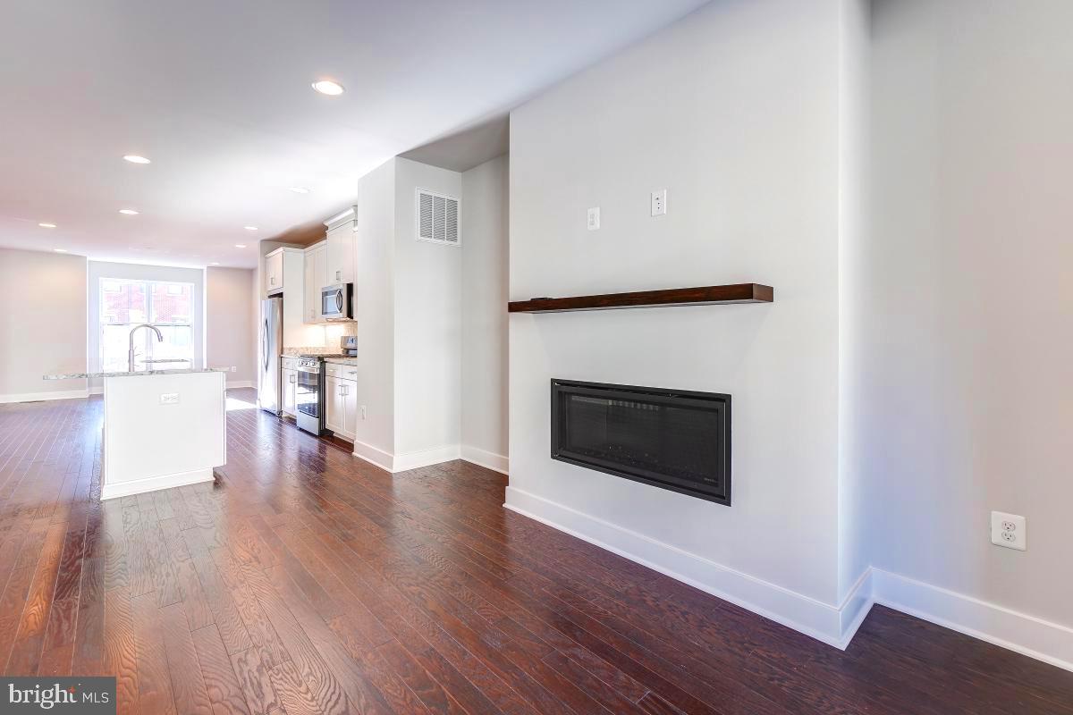 22954 SULLIVANS COVE SQ, BRAMBLETON, Virginia 20148, 3 Bedrooms Bedrooms, ,3 BathroomsBathrooms,Residential,For sale,22954 SULLIVANS COVE SQ,VALO2109042 MLS # VALO2109042