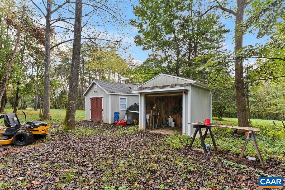 100 SONG BIRD LN, STANARDSVILLE, Virginia 22973, 3 Bedrooms Bedrooms, ,3 BathroomsBathrooms,Residential,For sale,100 SONG BIRD LN,670083 MLS # 670083