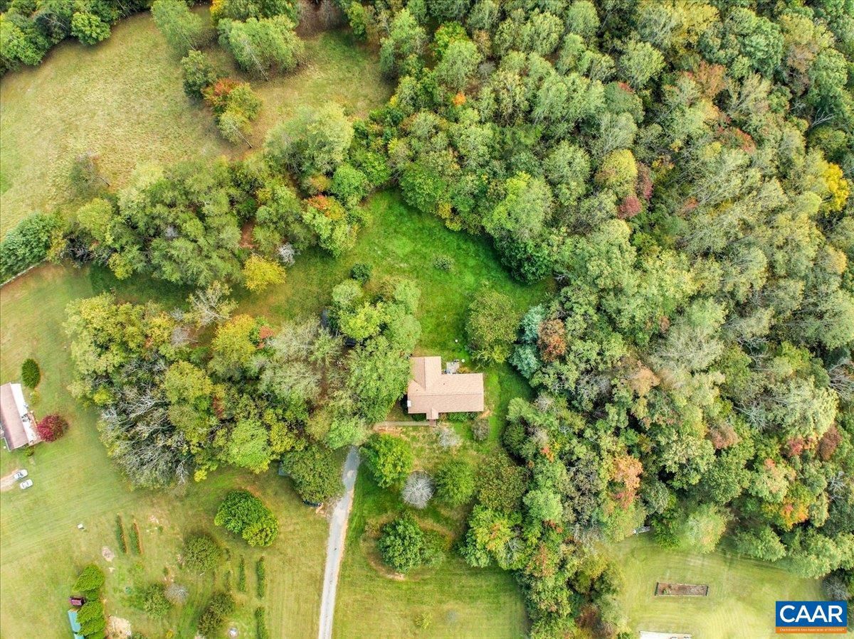 100 SONG BIRD LN, STANARDSVILLE, Virginia 22973, 3 Bedrooms Bedrooms, ,3 BathroomsBathrooms,Residential,For sale,100 SONG BIRD LN,670083 MLS # 670083
