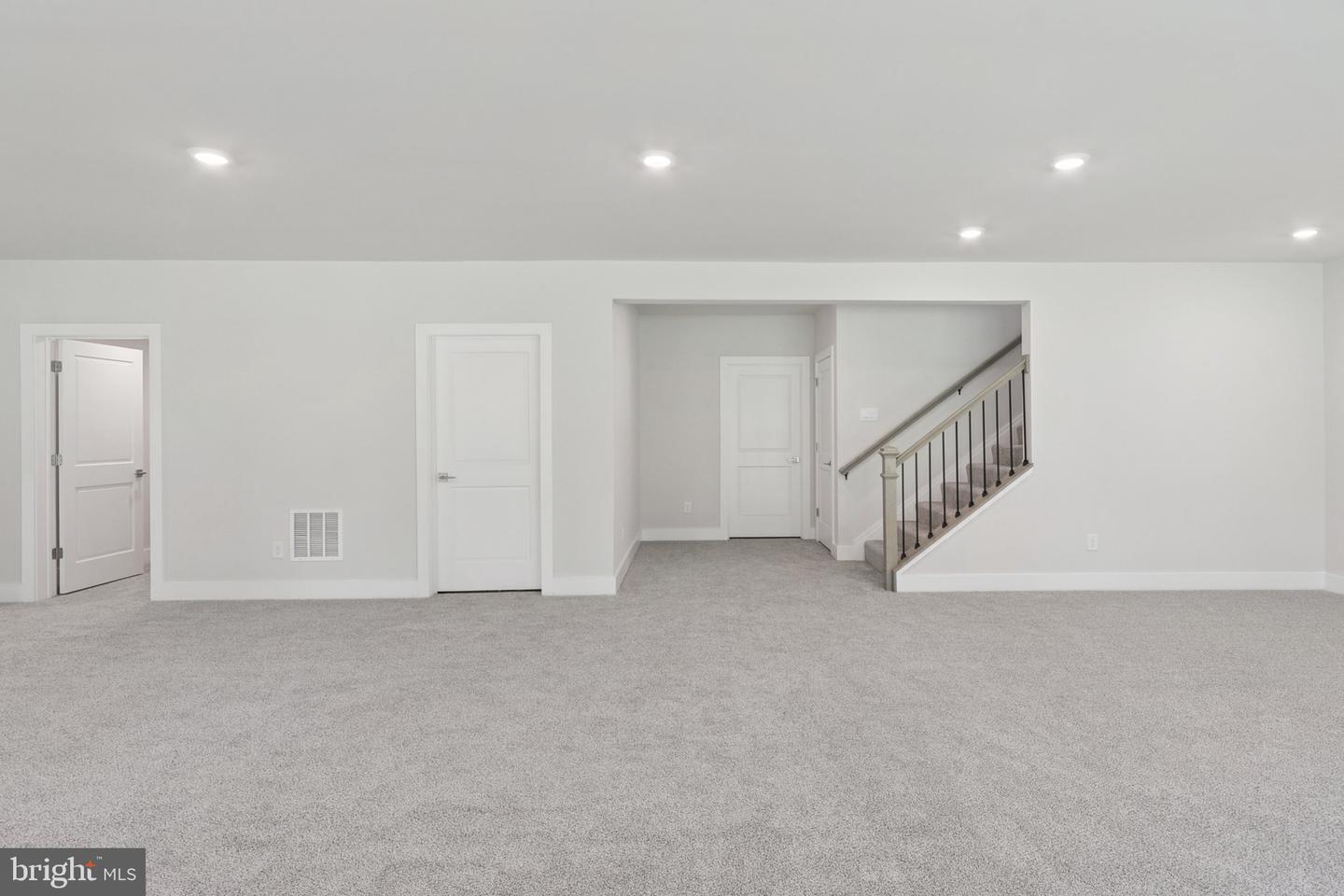 11780 PARKGATE DR, NOKESVILLE, Virginia 20181, 6 Bedrooms Bedrooms, ,6 BathroomsBathrooms,Residential,For sale,11780 PARKGATE DR,VAPW2106118 MLS # VAPW2106118