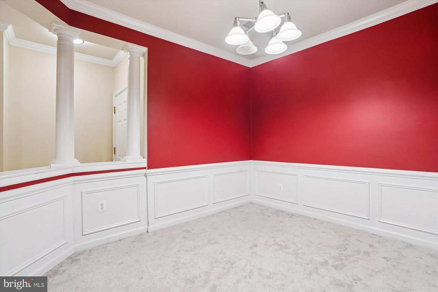 9720 HOLMES PL #004, MANASSAS PARK, Virginia 20111, 2 Bedrooms Bedrooms, ,2 BathroomsBathrooms,Residential,For sale,9720 HOLMES PL #004,VAMP2003388 MLS # VAMP2003388