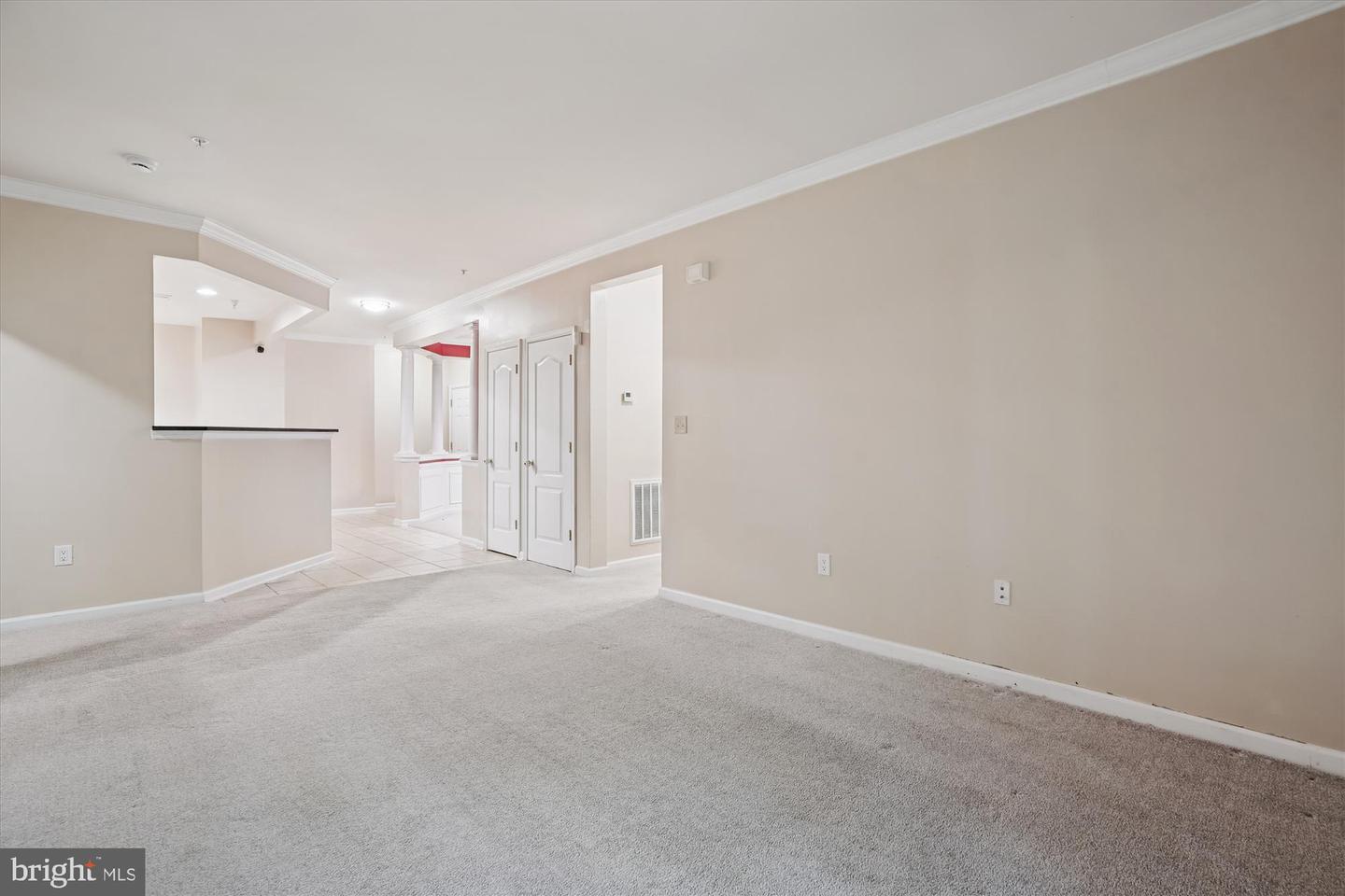 9720 HOLMES PL #004, MANASSAS PARK, Virginia 20111, 2 Bedrooms Bedrooms, ,2 BathroomsBathrooms,Residential,For sale,9720 HOLMES PL #004,VAMP2003388 MLS # VAMP2003388