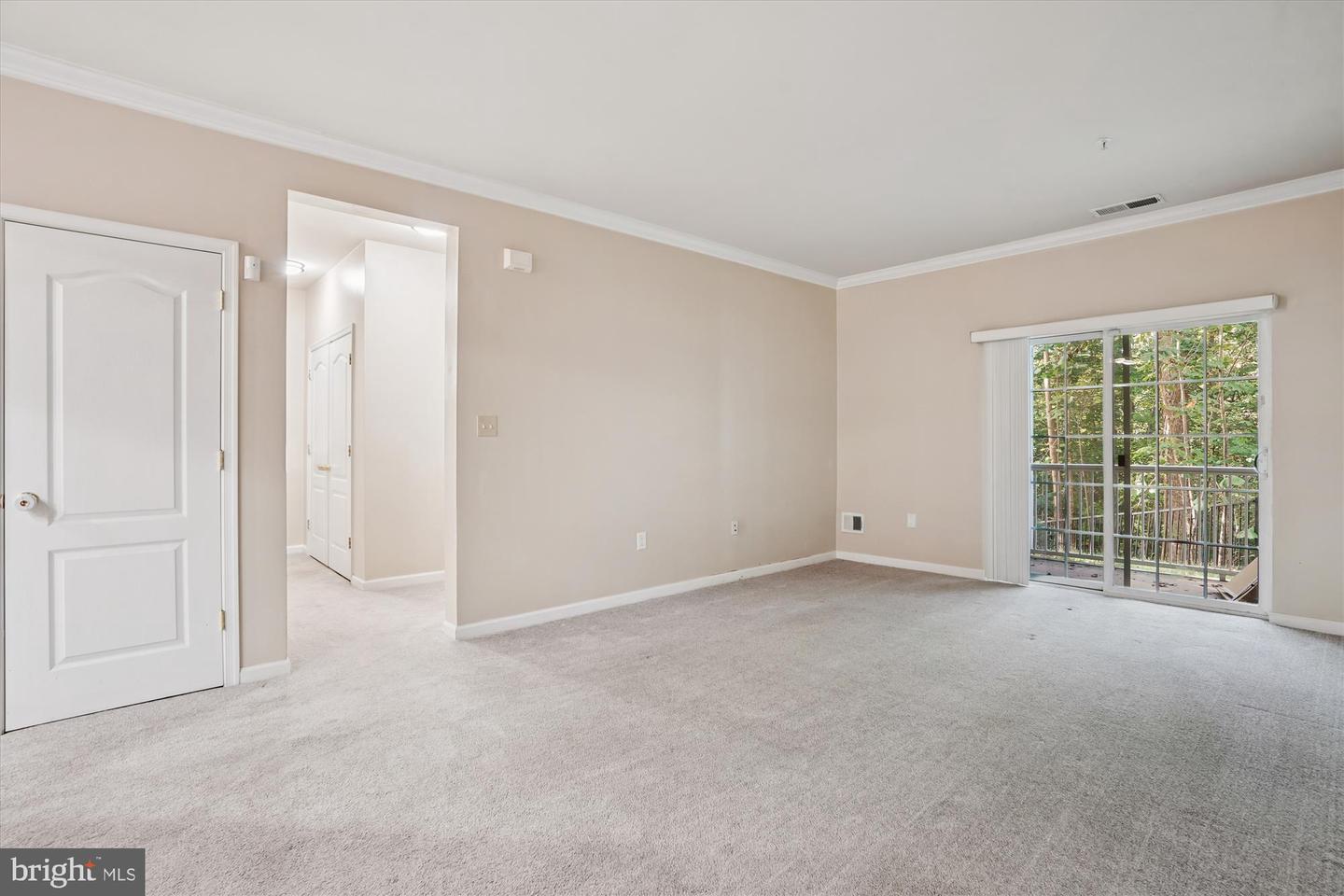 9720 HOLMES PL #004, MANASSAS PARK, Virginia 20111, 2 Bedrooms Bedrooms, ,2 BathroomsBathrooms,Residential,For sale,9720 HOLMES PL #004,VAMP2003388 MLS # VAMP2003388