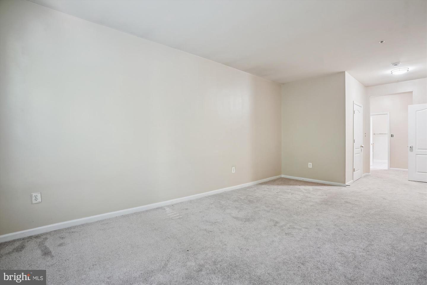9720 HOLMES PL #004, MANASSAS PARK, Virginia 20111, 2 Bedrooms Bedrooms, ,2 BathroomsBathrooms,Residential,For sale,9720 HOLMES PL #004,VAMP2003388 MLS # VAMP2003388