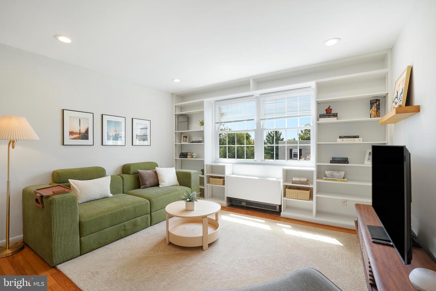 2030 N VERMONT ST #301, ARLINGTON, Virginia 22207, 1 Bedroom Bedrooms, ,1 BathroomBathrooms,Residential,For sale,2030 N VERMONT ST #301,VAAR2065014 MLS # VAAR2065014