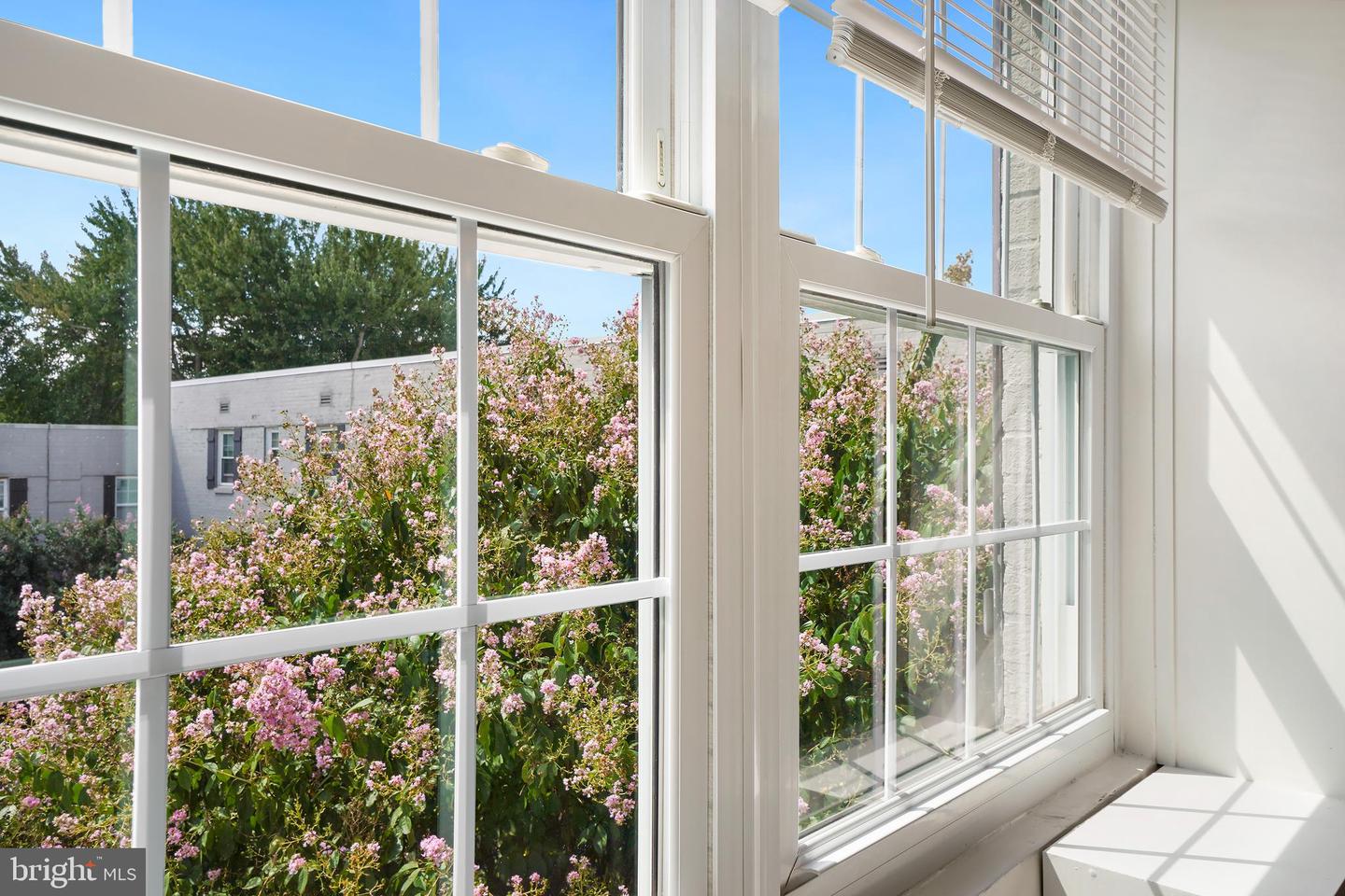 2030 N VERMONT ST #301, ARLINGTON, Virginia 22207, 1 Bedroom Bedrooms, ,1 BathroomBathrooms,Residential,For sale,2030 N VERMONT ST #301,VAAR2065014 MLS # VAAR2065014