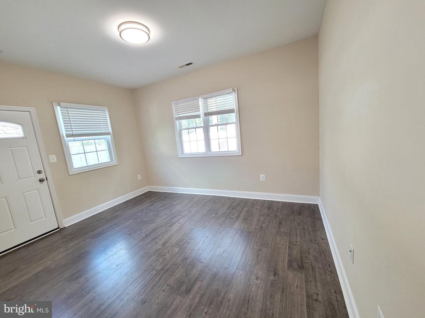 7122 OAK RIDGE RD, FALLS CHURCH, Virginia 22042, 5 Bedrooms Bedrooms, ,4 BathroomsBathrooms,Residential,For sale,7122 OAK RIDGE RD,VAFX2274776 MLS # VAFX2274776