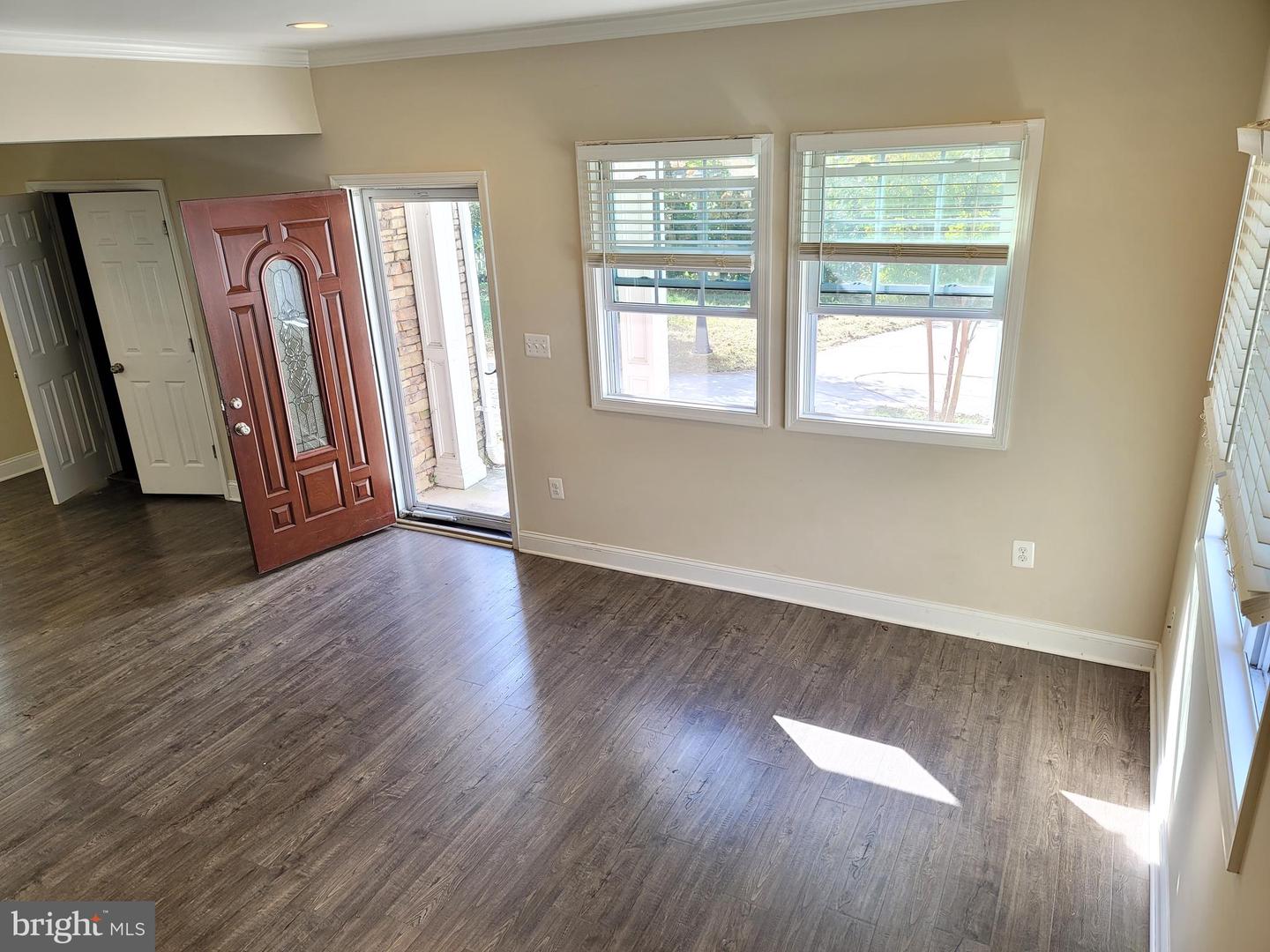 7122 OAK RIDGE RD, FALLS CHURCH, Virginia 22042, 5 Bedrooms Bedrooms, ,4 BathroomsBathrooms,Residential,For sale,7122 OAK RIDGE RD,VAFX2274776 MLS # VAFX2274776