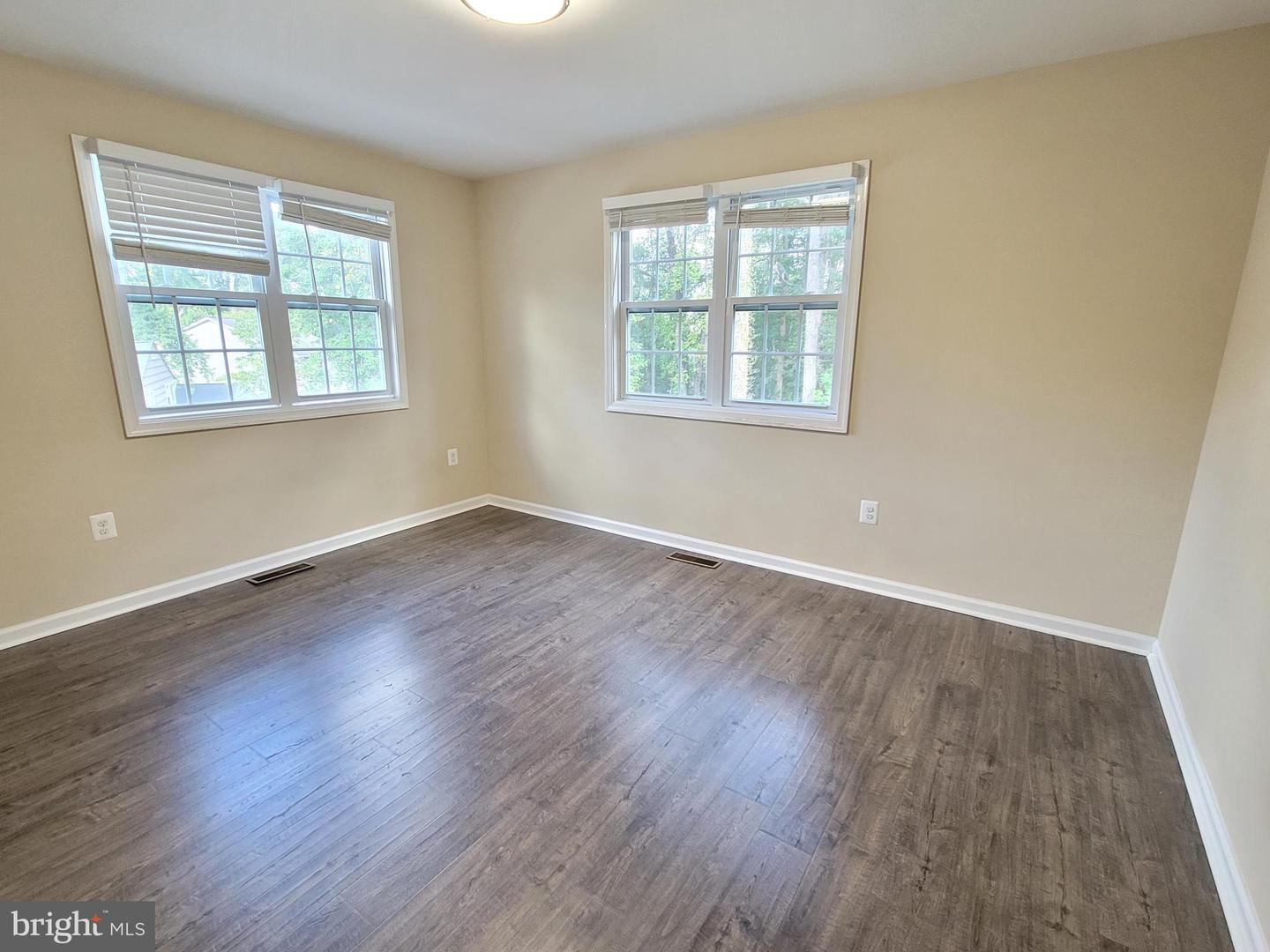 7122 OAK RIDGE RD, FALLS CHURCH, Virginia 22042, 5 Bedrooms Bedrooms, ,4 BathroomsBathrooms,Residential,For sale,7122 OAK RIDGE RD,VAFX2274776 MLS # VAFX2274776