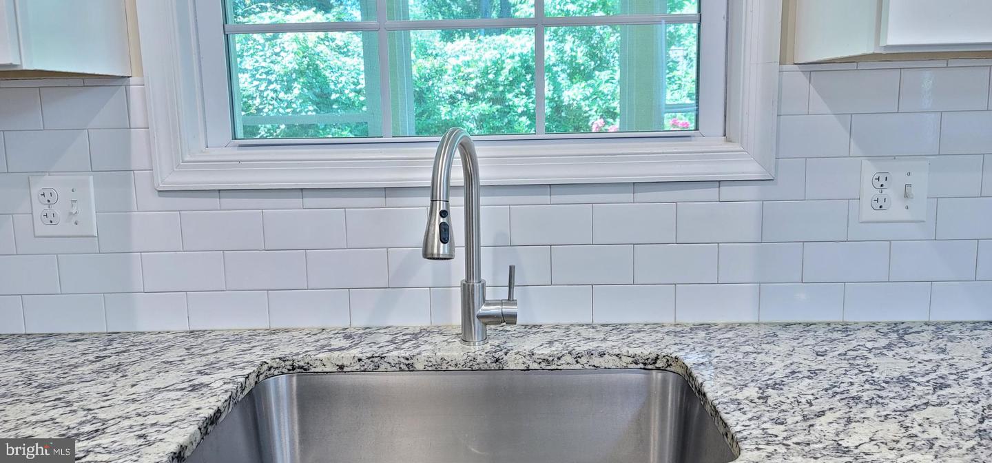 7122 OAK RIDGE RD, FALLS CHURCH, Virginia 22042, 5 Bedrooms Bedrooms, ,4 BathroomsBathrooms,Residential,For sale,7122 OAK RIDGE RD,VAFX2274776 MLS # VAFX2274776