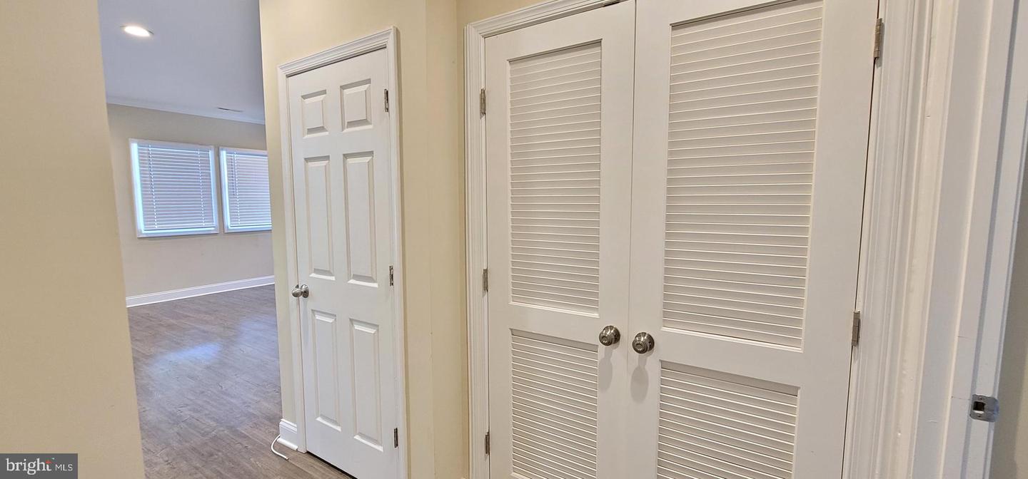 7122 OAK RIDGE RD, FALLS CHURCH, Virginia 22042, 5 Bedrooms Bedrooms, ,4 BathroomsBathrooms,Residential,For sale,7122 OAK RIDGE RD,VAFX2274776 MLS # VAFX2274776