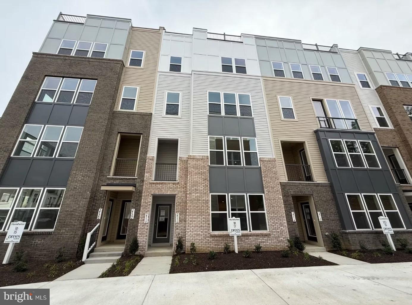 2516 NEABSCO COMMON PL, WOODBRIDGE, Virginia 22191, 2 Bedrooms Bedrooms, ,2 BathroomsBathrooms,Residential,For sale,2516 NEABSCO COMMON PL,VAPW2106130 MLS # VAPW2106130