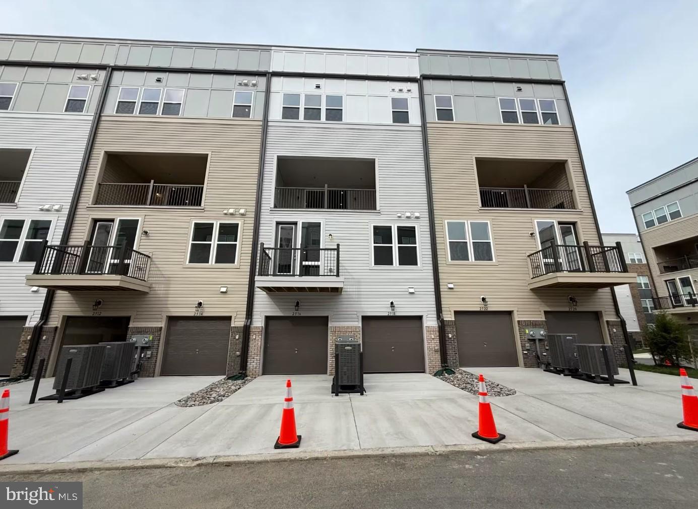 2516 NEABSCO COMMON PL, WOODBRIDGE, Virginia 22191, 2 Bedrooms Bedrooms, ,2 BathroomsBathrooms,Residential,For sale,2516 NEABSCO COMMON PL,VAPW2106130 MLS # VAPW2106130