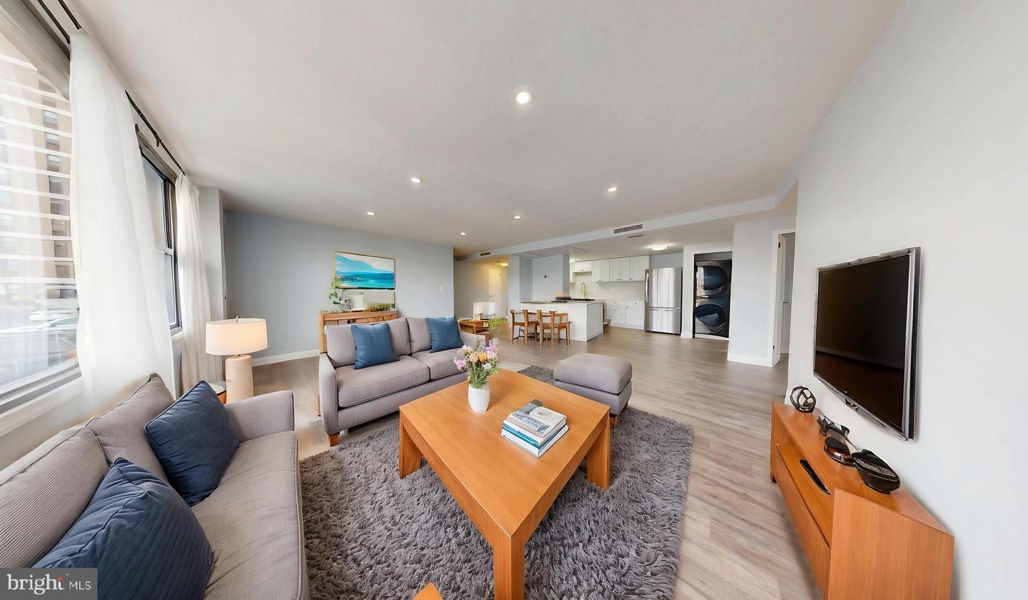4600 DUKE ST #431, ALEXANDRIA, Virginia 22304, 3 Bedrooms Bedrooms, 2 Rooms Rooms,2 BathroomsBathrooms,Residential,For sale,4600 DUKE ST #431,VAAX2050922 MLS # VAAX2050922