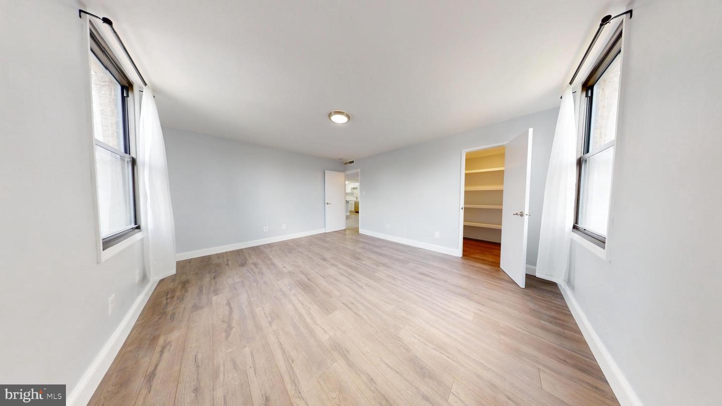 4600 DUKE ST #431, ALEXANDRIA, Virginia 22304, 3 Bedrooms Bedrooms, 2 Rooms Rooms,2 BathroomsBathrooms,Residential,For sale,4600 DUKE ST #431,VAAX2050922 MLS # VAAX2050922