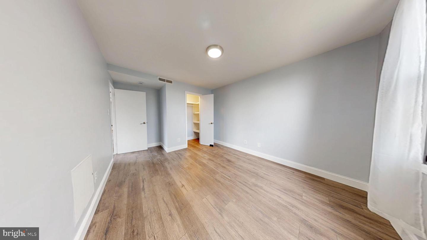 4600 DUKE ST #431, ALEXANDRIA, Virginia 22304, 3 Bedrooms Bedrooms, 2 Rooms Rooms,2 BathroomsBathrooms,Residential,For sale,4600 DUKE ST #431,VAAX2050922 MLS # VAAX2050922