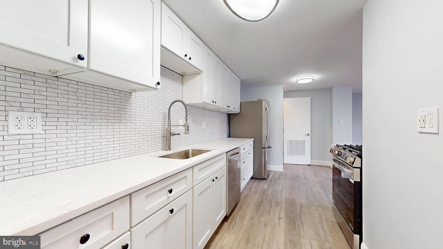 4600 DUKE ST #431, ALEXANDRIA, Virginia 22304, 3 Bedrooms Bedrooms, 2 Rooms Rooms,2 BathroomsBathrooms,Residential,For sale,4600 DUKE ST #431,VAAX2050922 MLS # VAAX2050922