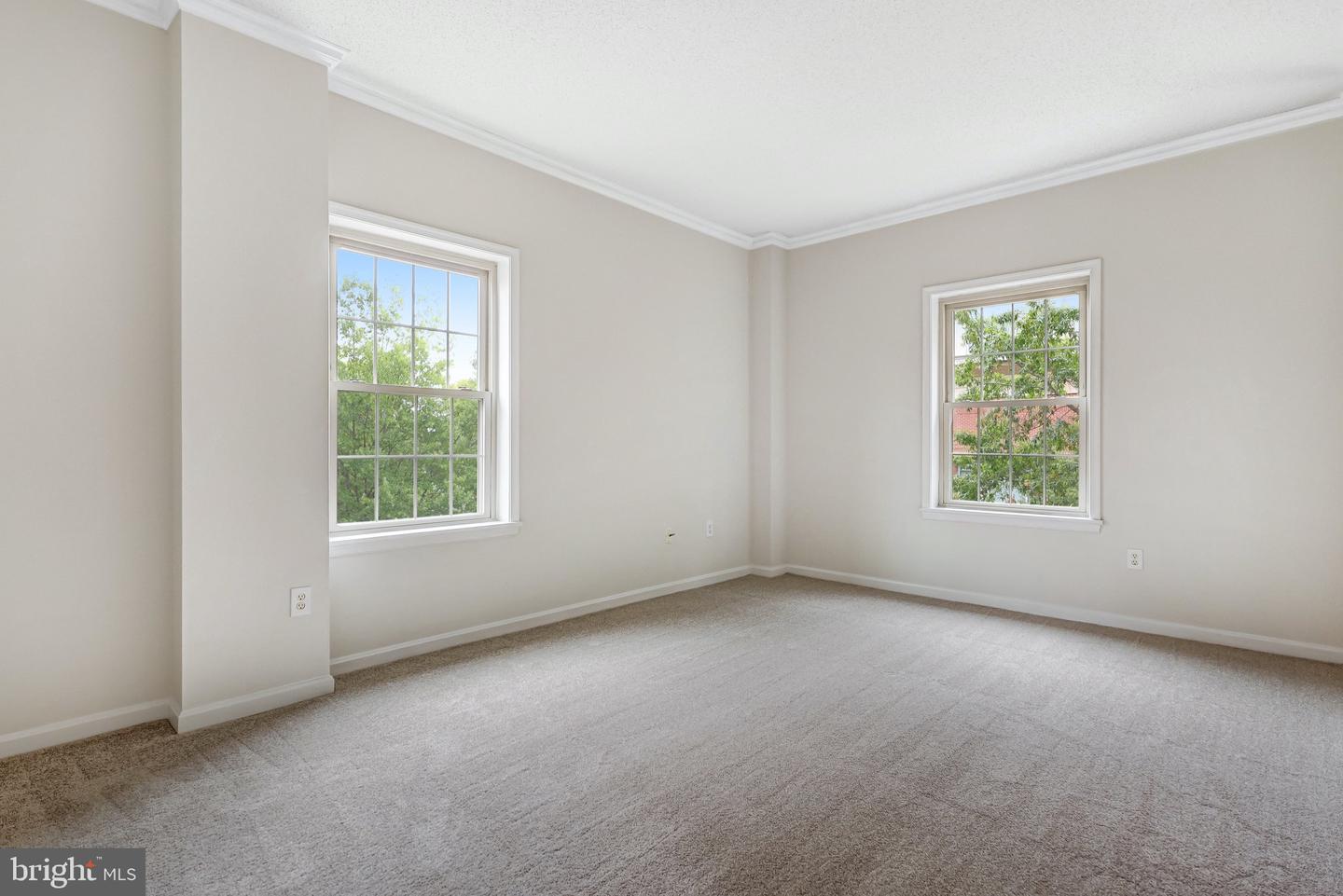 2121 JAMIESON AVE #401, ALEXANDRIA, Virginia 22314, 3 Bedrooms Bedrooms, ,2 BathroomsBathrooms,Residential,For sale,2121 JAMIESON AVE #401,VAAX2046986 MLS # VAAX2046986