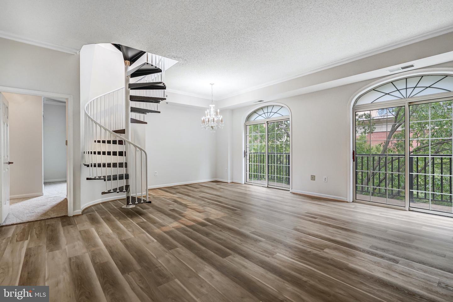 2121 JAMIESON AVE #401, ALEXANDRIA, Virginia 22314, 3 Bedrooms Bedrooms, ,2 BathroomsBathrooms,Residential,For sale,2121 JAMIESON AVE #401,VAAX2046986 MLS # VAAX2046986