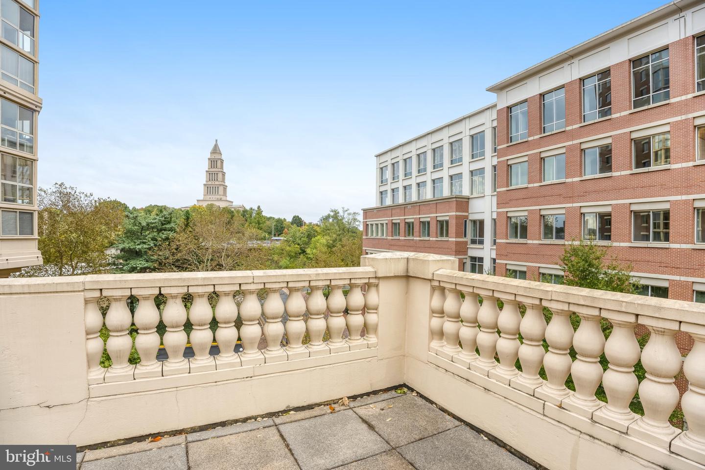 2121 JAMIESON AVE #401, ALEXANDRIA, Virginia 22314, 3 Bedrooms Bedrooms, ,2 BathroomsBathrooms,Residential,For sale,2121 JAMIESON AVE #401,VAAX2046986 MLS # VAAX2046986