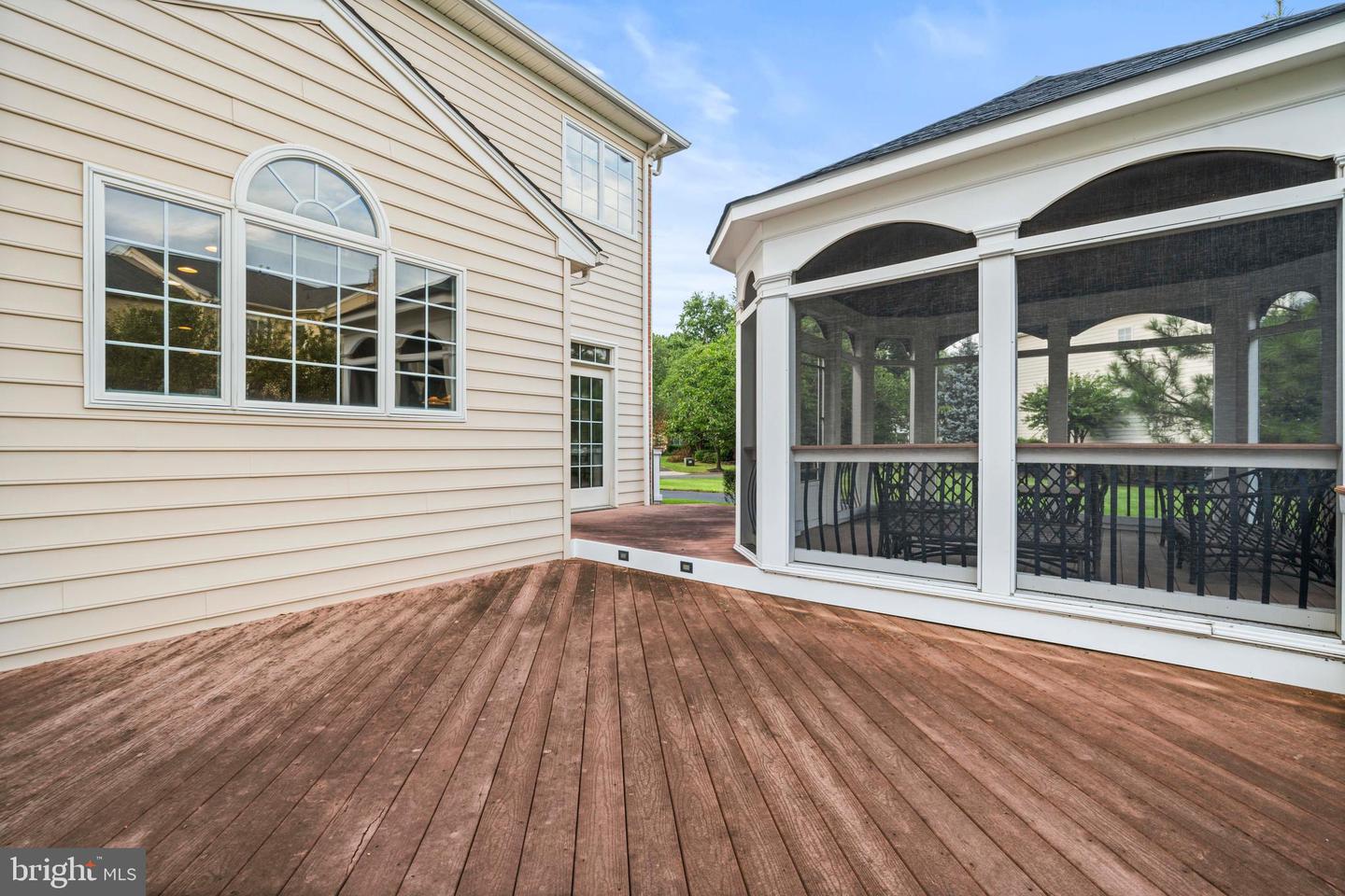15061 DORAL PL, HAYMARKET, Virginia 20169, 4 Bedrooms Bedrooms, ,5 BathroomsBathrooms,Residential,For sale,15061 DORAL PL,VAPW2100984 MLS # VAPW2100984