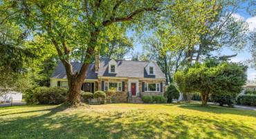 141 BLUE RIDGE ST, WARRENTON, Virginia 20186, 4 Bedrooms Bedrooms, ,3 BathroomsBathrooms,Residential,For sale,141 BLUE RIDGE ST,VAFQ2018232 MLS # VAFQ2018232