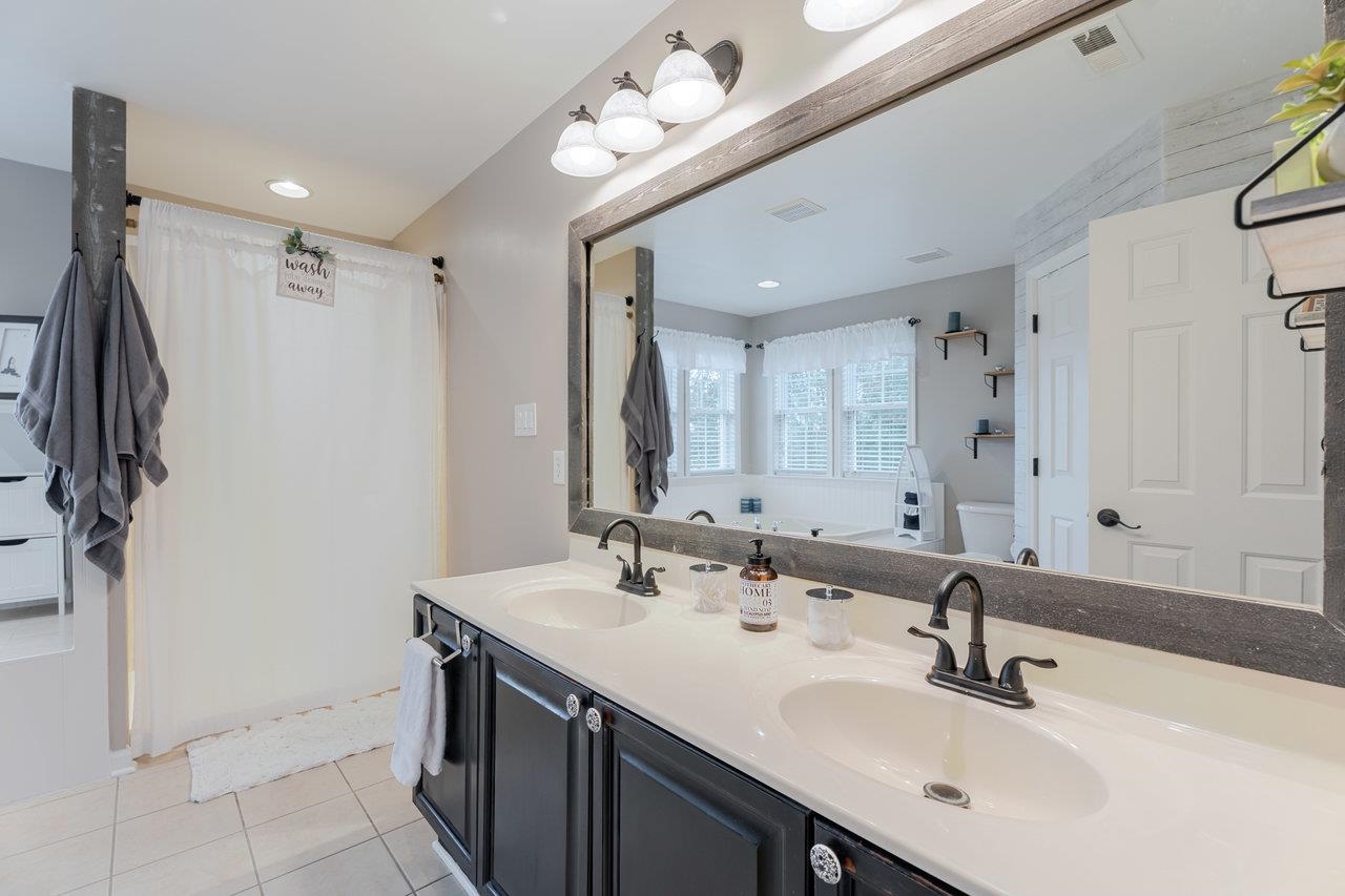 209 BUCHANAN DR, BROADWAY, Virginia 22815, 5 Bedrooms Bedrooms, ,3 BathroomsBathrooms,Residential,209 BUCHANAN DR,670099 MLS # 670099
