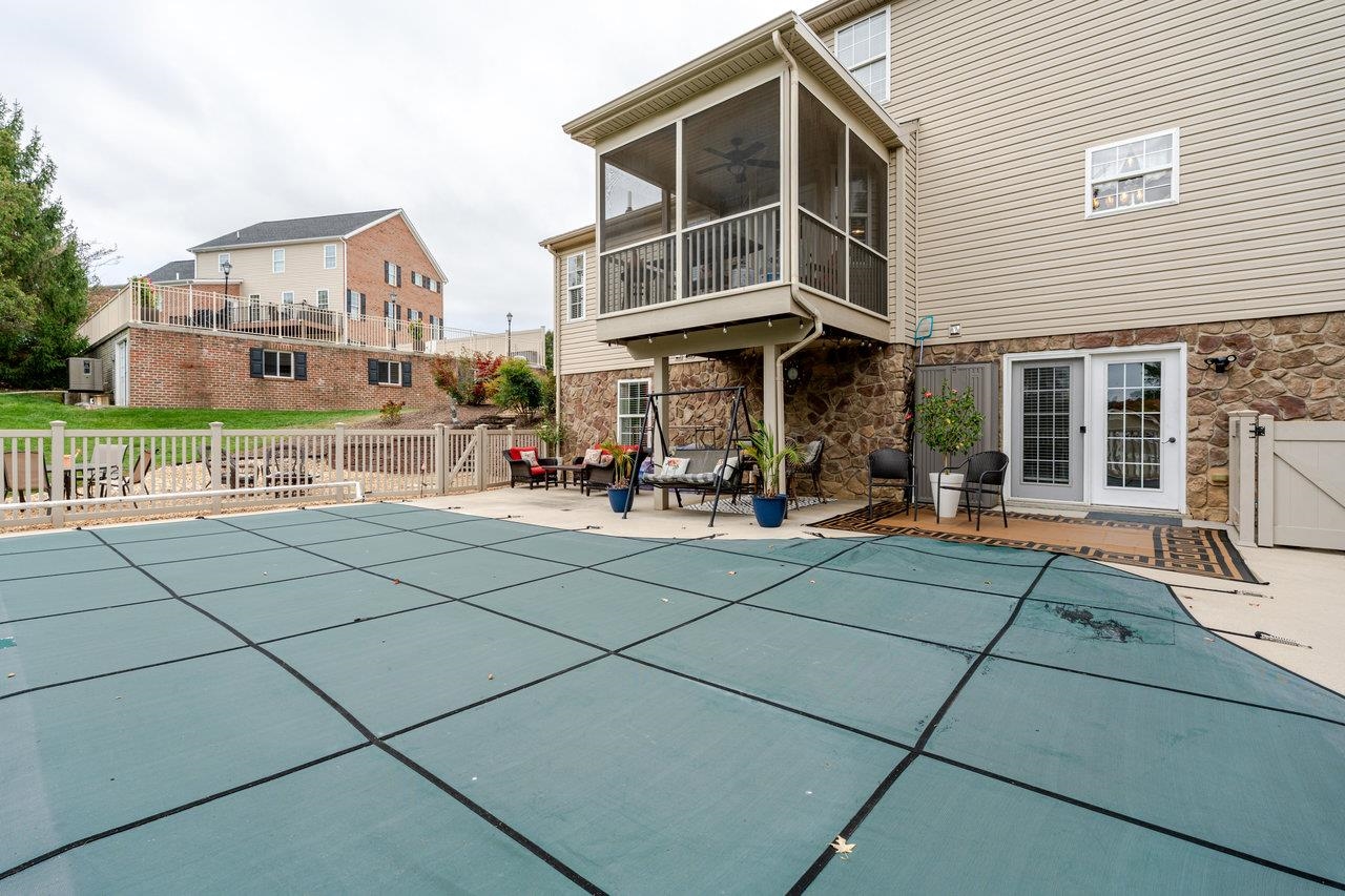209 BUCHANAN DR, BROADWAY, Virginia 22815, 5 Bedrooms Bedrooms, ,3 BathroomsBathrooms,Residential,209 BUCHANAN DR,670099 MLS # 670099