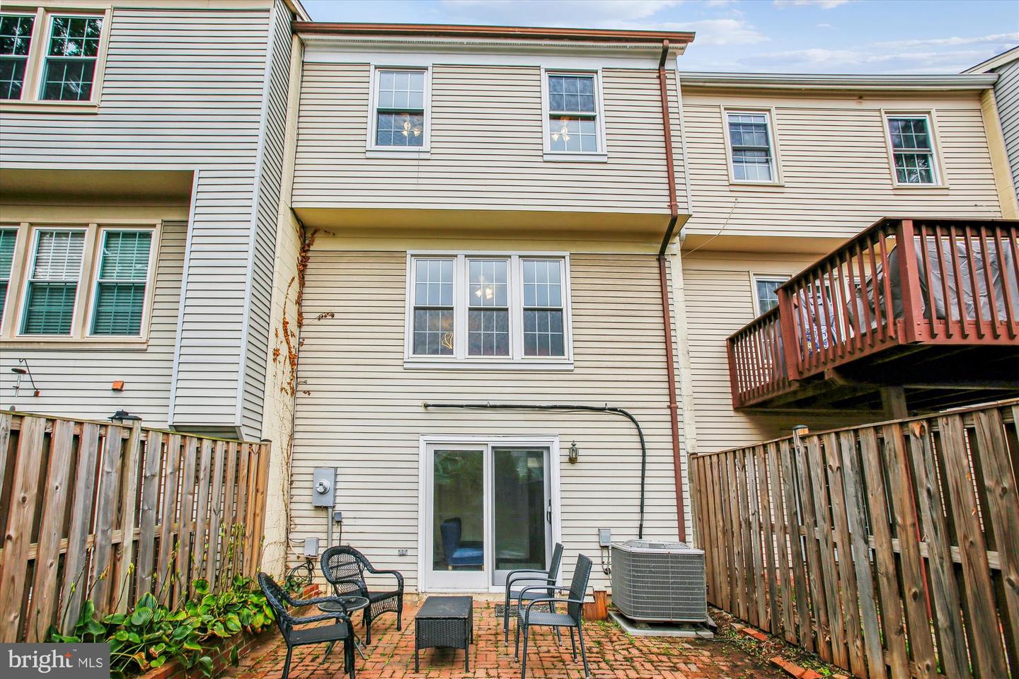 2757 STONE HOLLOW DR, VIENNA, Virginia 22180, 4 Bedrooms Bedrooms, ,3 BathroomsBathrooms,Residential,For sale,2757 STONE HOLLOW DR,VAFX2267190 MLS # VAFX2267190