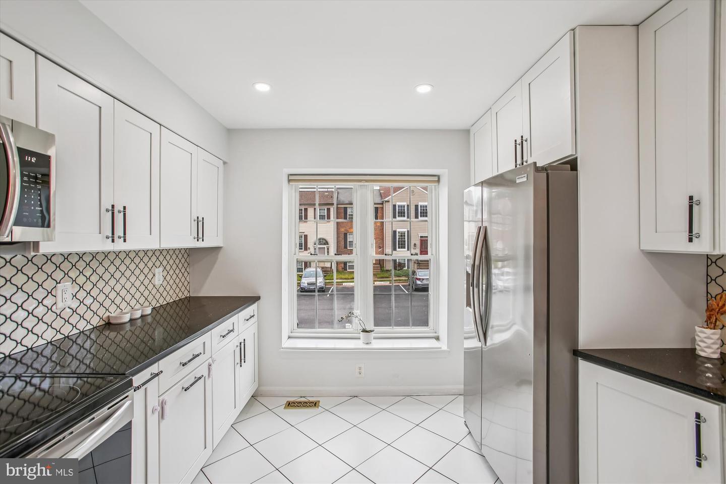 2757 STONE HOLLOW DR, VIENNA, Virginia 22180, 4 Bedrooms Bedrooms, ,3 BathroomsBathrooms,Residential,For sale,2757 STONE HOLLOW DR,VAFX2267190 MLS # VAFX2267190