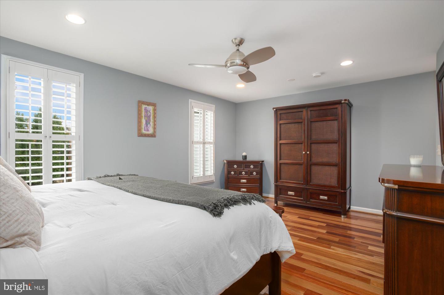 323 T ST NW, WASHINGTON, District Of Columbia 20001, 3 Bedrooms Bedrooms, ,3 BathroomsBathrooms,Residential,For sale,323 T ST NW,DCDC2224188 MLS # DCDC2224188