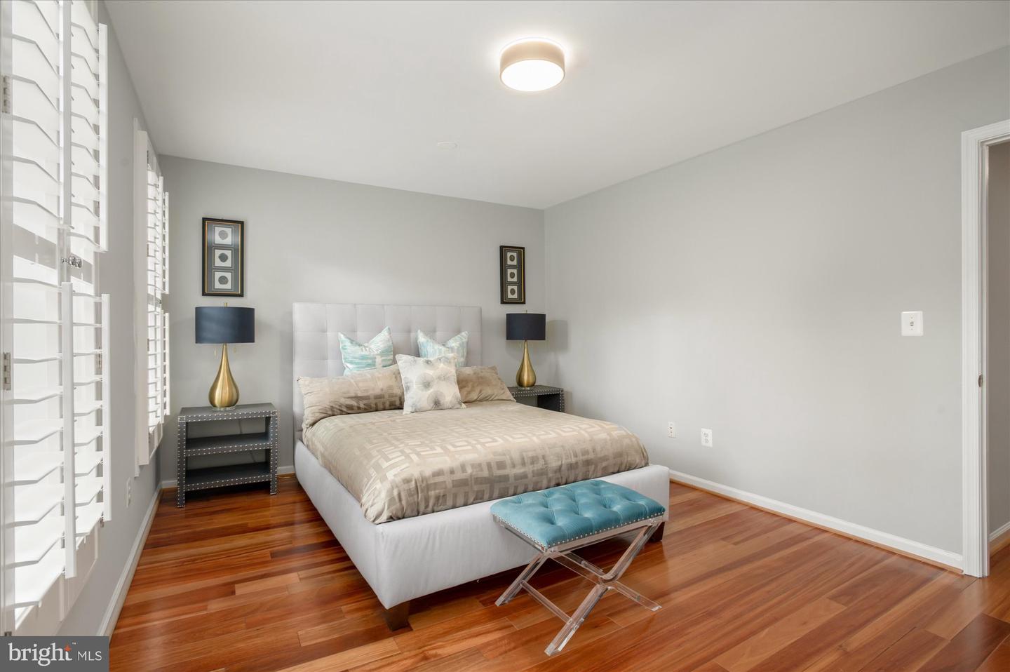 323 T ST NW, WASHINGTON, District Of Columbia 20001, 3 Bedrooms Bedrooms, ,3 BathroomsBathrooms,Residential,For sale,323 T ST NW,DCDC2224188 MLS # DCDC2224188