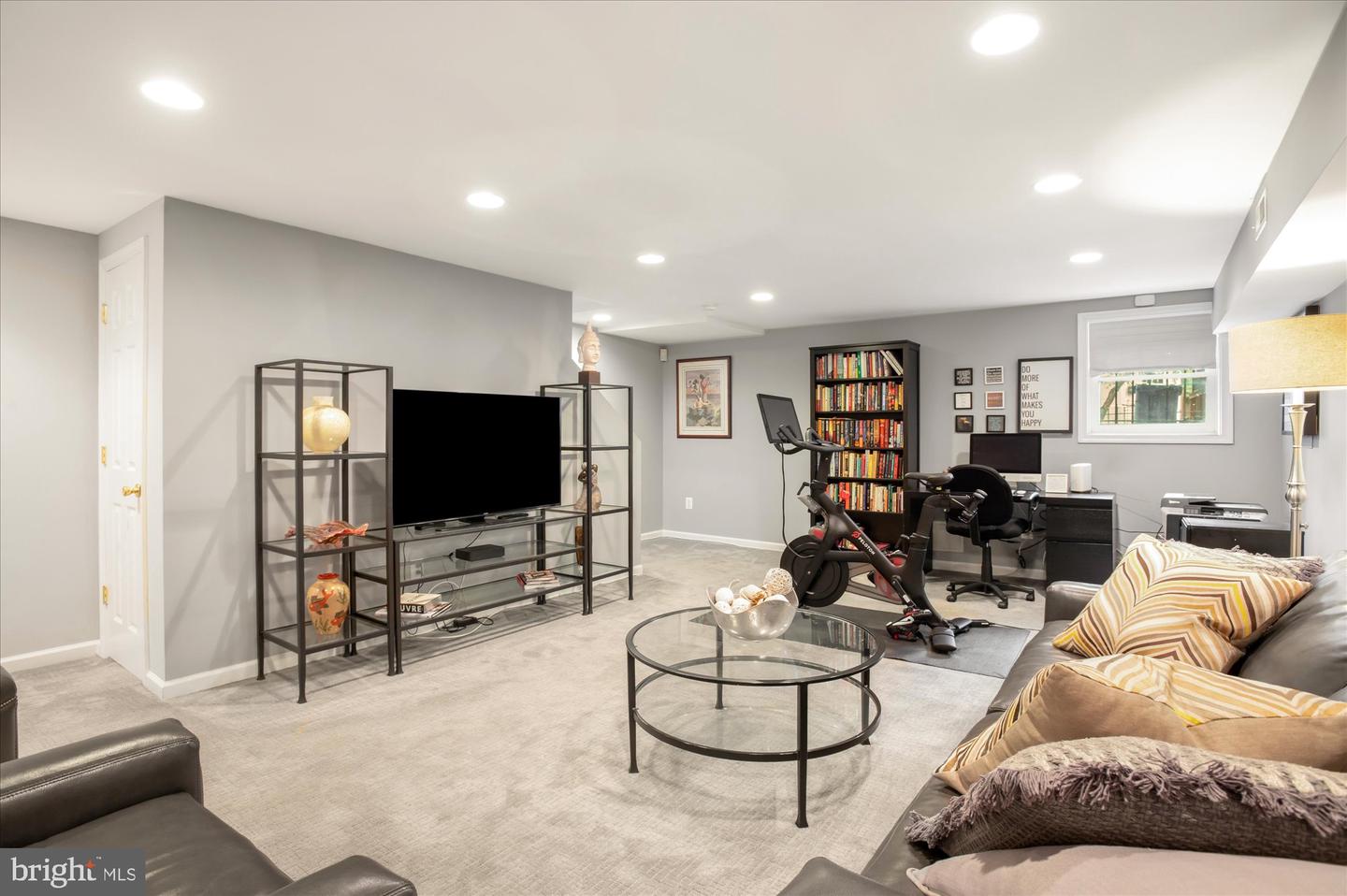 323 T ST NW, WASHINGTON, District Of Columbia 20001, 3 Bedrooms Bedrooms, ,3 BathroomsBathrooms,Residential,For sale,323 T ST NW,DCDC2224188 MLS # DCDC2224188