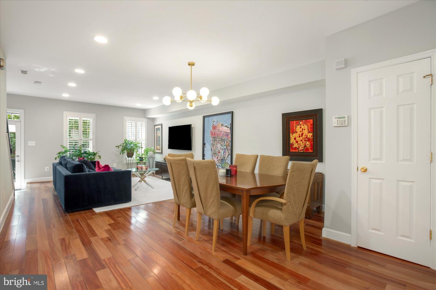 323 T ST NW, WASHINGTON, District Of Columbia 20001, 3 Bedrooms Bedrooms, ,3 BathroomsBathrooms,Residential,For sale,323 T ST NW,DCDC2224188 MLS # DCDC2224188