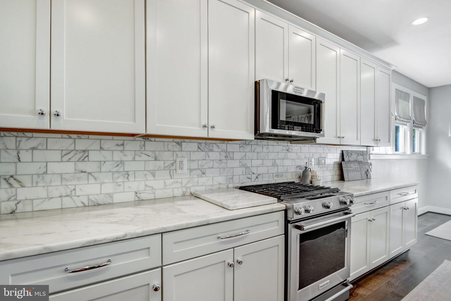 4430 GEORGE MASON BLVD, FAIRFAX, Virginia 22030, 4 Bedrooms Bedrooms, ,2 BathroomsBathrooms,Residential,For sale,4430 GEORGE MASON BLVD,VAFX2272064 MLS # VAFX2272064
