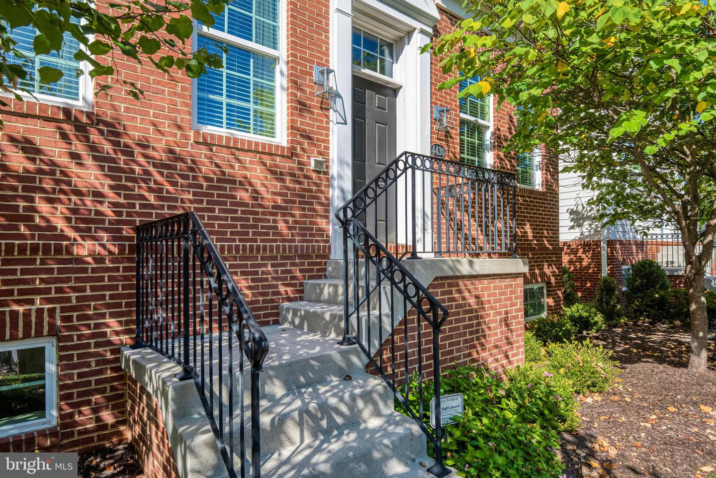 4430 GEORGE MASON BLVD, FAIRFAX, Virginia 22030, 4 Bedrooms Bedrooms, ,2 BathroomsBathrooms,Residential,For sale,4430 GEORGE MASON BLVD,VAFX2272064 MLS # VAFX2272064