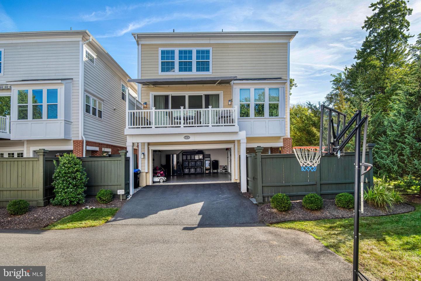4430 GEORGE MASON BLVD, FAIRFAX, Virginia 22030, 4 Bedrooms Bedrooms, ,2 BathroomsBathrooms,Residential,For sale,4430 GEORGE MASON BLVD,VAFX2272064 MLS # VAFX2272064