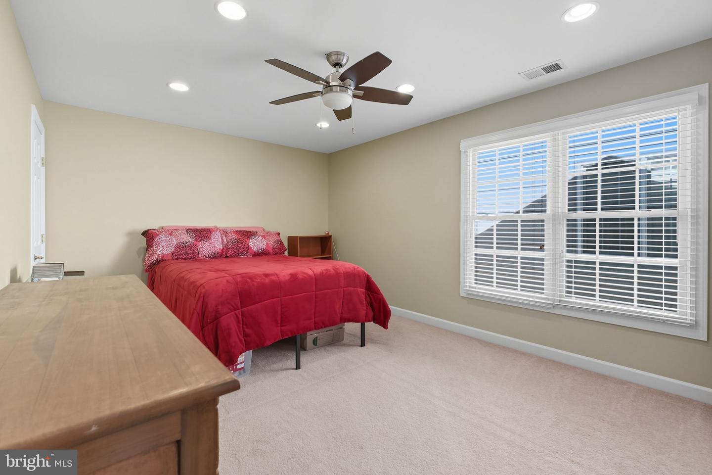13849 PIEDMONT VISTA DR, HAYMARKET, Virginia 20169, 3 Bedrooms Bedrooms, ,3 BathroomsBathrooms,Residential,For sale,13849 PIEDMONT VISTA DR,VAPW2105406 MLS # VAPW2105406