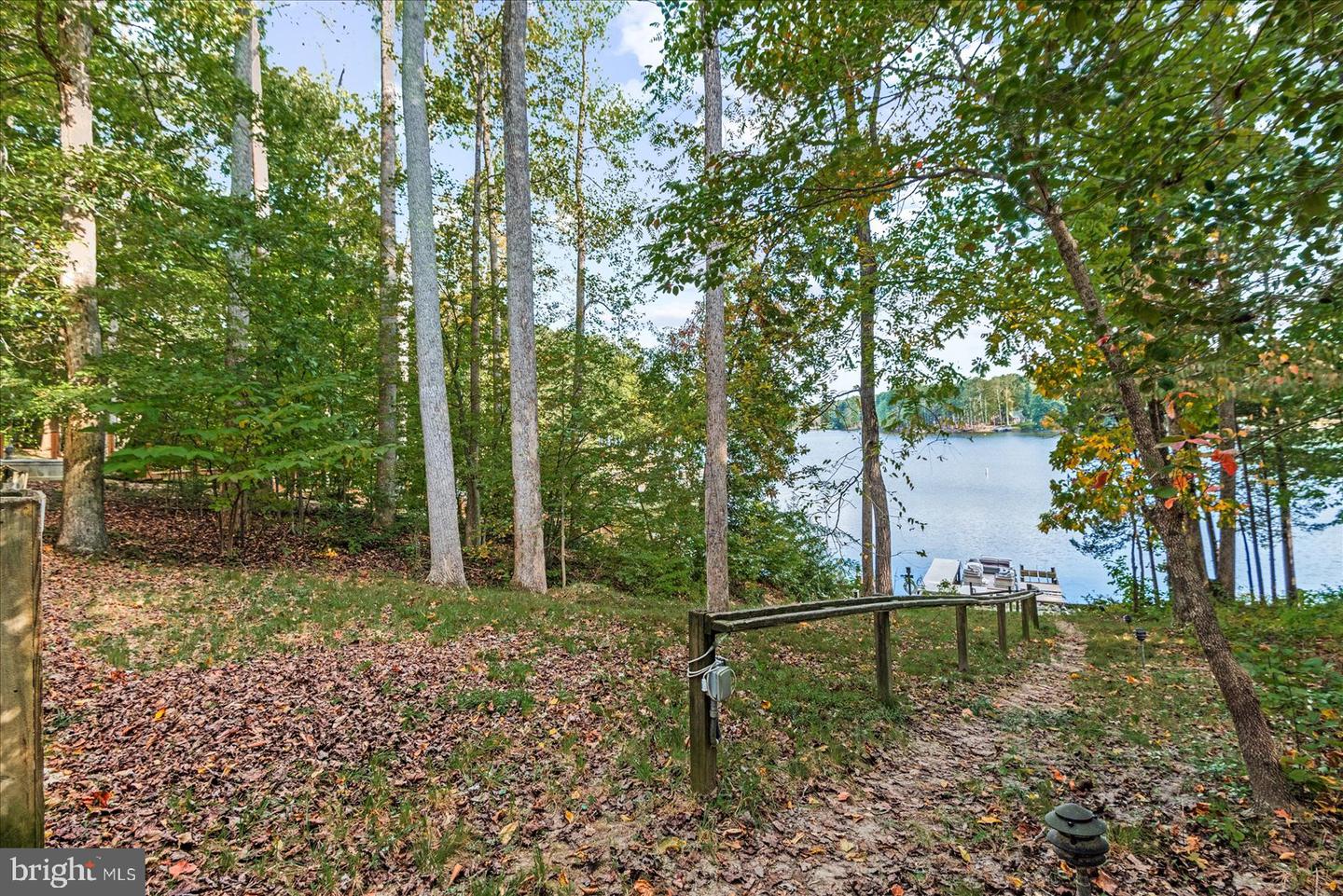 686 LAKE CAROLINE DR, RUTHER GLEN, Virginia 22546, 3 Bedrooms Bedrooms, ,3 BathroomsBathrooms,Residential,For sale,686 LAKE CAROLINE DR,VACV2008950 MLS # VACV2008950
