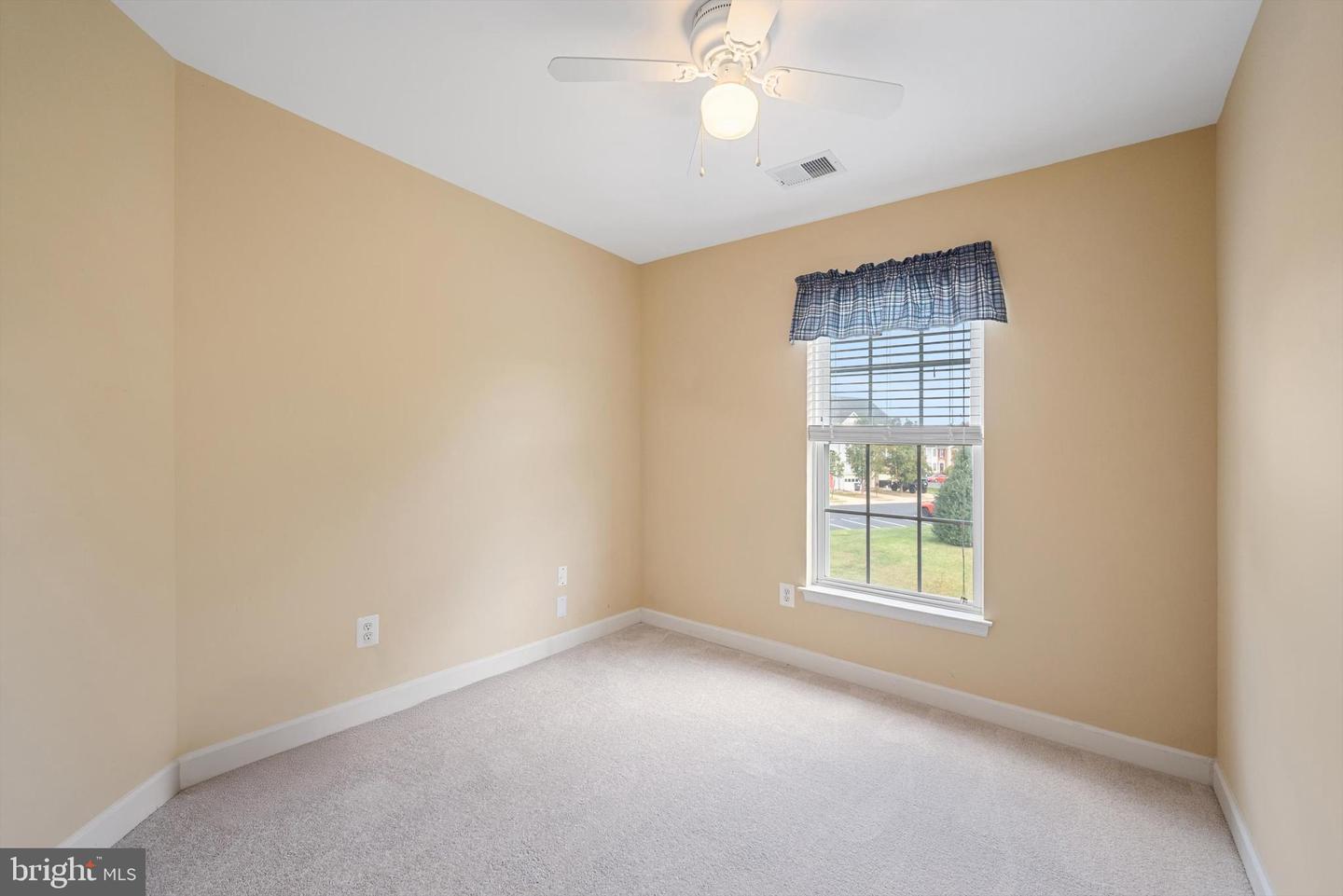 14216 MADRIGAL DR, WOODBRIDGE, Virginia 22193, 3 Bedrooms Bedrooms, ,2 BathroomsBathrooms,Residential,For sale,14216 MADRIGAL DR,VAPW2105678 MLS # VAPW2105678