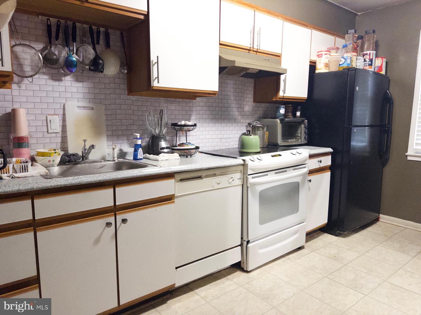7613 GLENOLDEN PL, MANASSAS, Virginia 20111, 3 Bedrooms Bedrooms, 8 Rooms Rooms,1 BathroomBathrooms,Residential,For sale,7613 GLENOLDEN PL,VAPW2105828 MLS # VAPW2105828