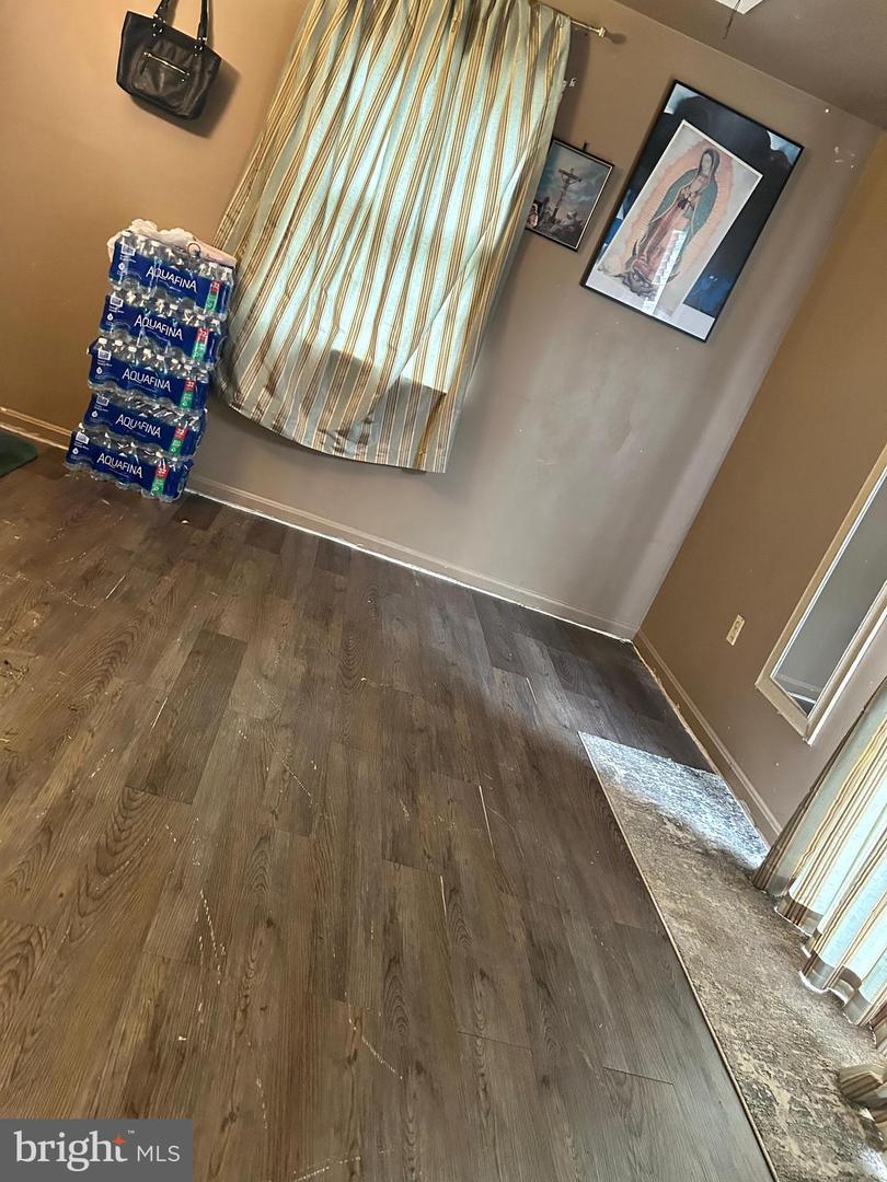 7613 GLENOLDEN PL, MANASSAS, Virginia 20111, 3 Bedrooms Bedrooms, 8 Rooms Rooms,1 BathroomBathrooms,Residential,For sale,7613 GLENOLDEN PL,VAPW2105828 MLS # VAPW2105828