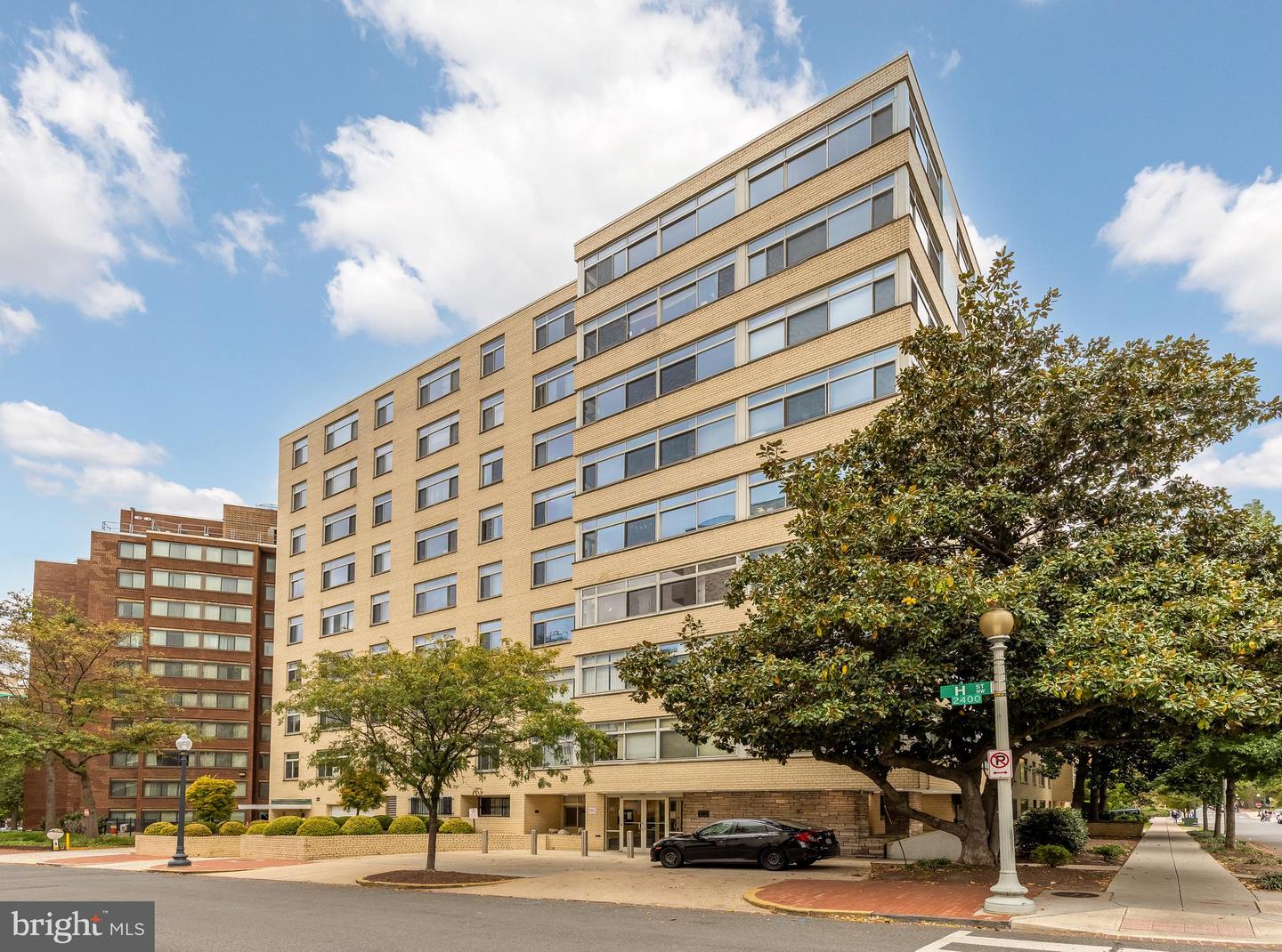 2401 H ST NW #904, WASHINGTON, District Of Columbia 20037, 2 Bedrooms Bedrooms, ,1 BathroomBathrooms,Residential,For sale,2401 H ST NW #904,DCDC2226806 MLS # DCDC2226806