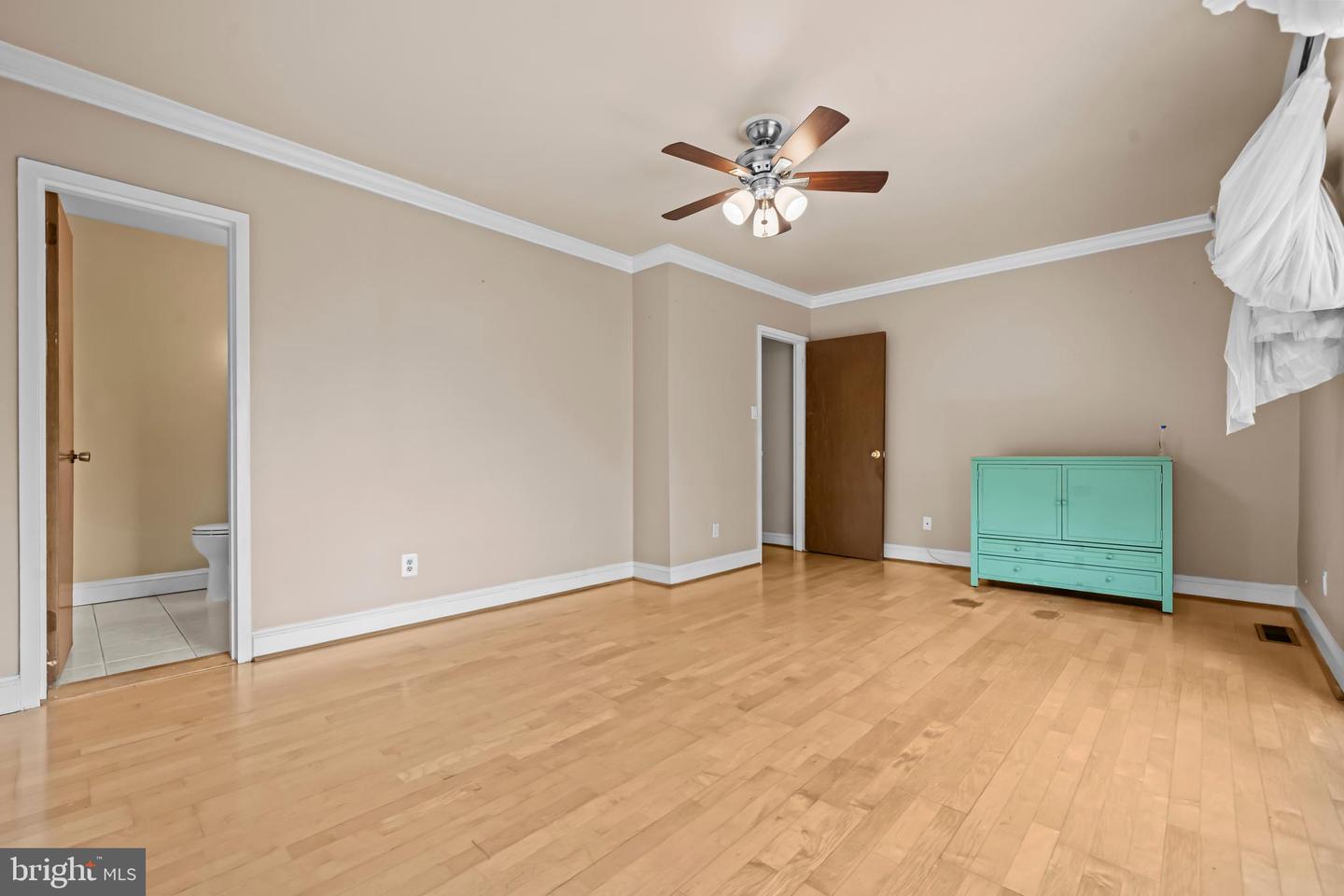 6344 ROCKSHIRE ST, ALEXANDRIA, Virginia 22315, 3 Bedrooms Bedrooms, 9 Rooms Rooms,2 BathroomsBathrooms,Residential,For sale,6344 ROCKSHIRE ST,VAFX2274262 MLS # VAFX2274262
