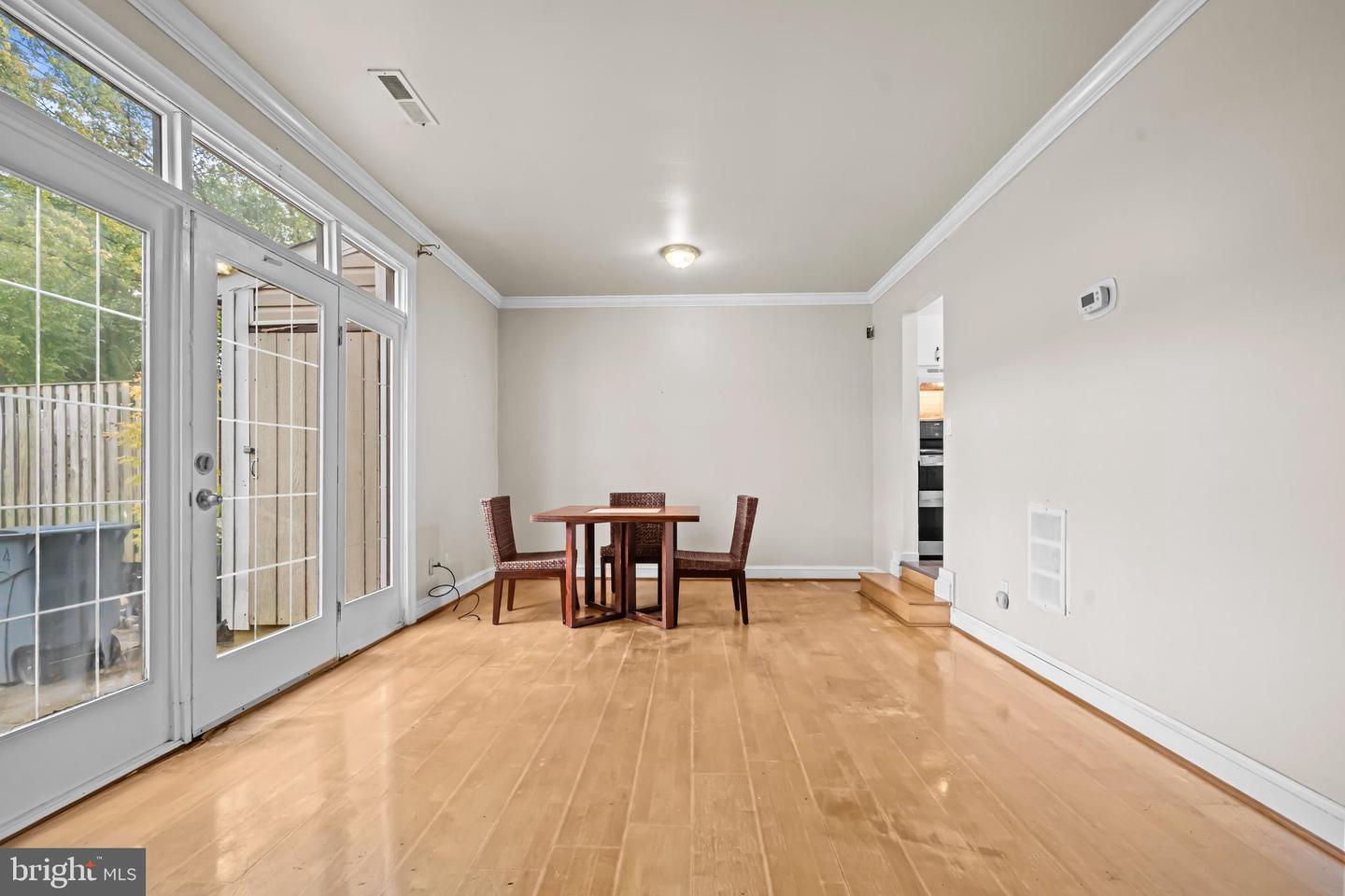 6344 ROCKSHIRE ST, ALEXANDRIA, Virginia 22315, 3 Bedrooms Bedrooms, 9 Rooms Rooms,2 BathroomsBathrooms,Residential,For sale,6344 ROCKSHIRE ST,VAFX2274262 MLS # VAFX2274262